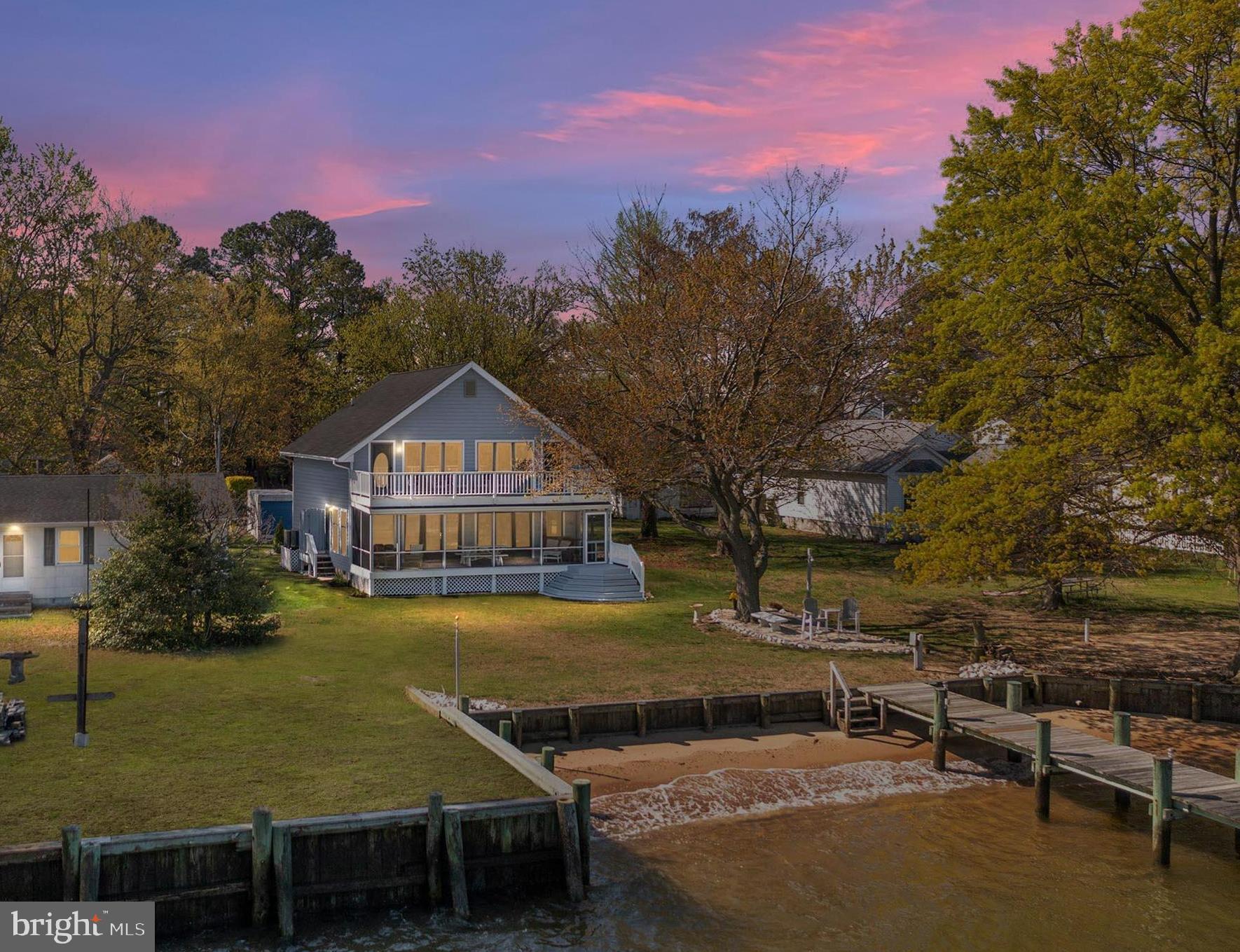 CHESTER RIVER BEACH - Residential