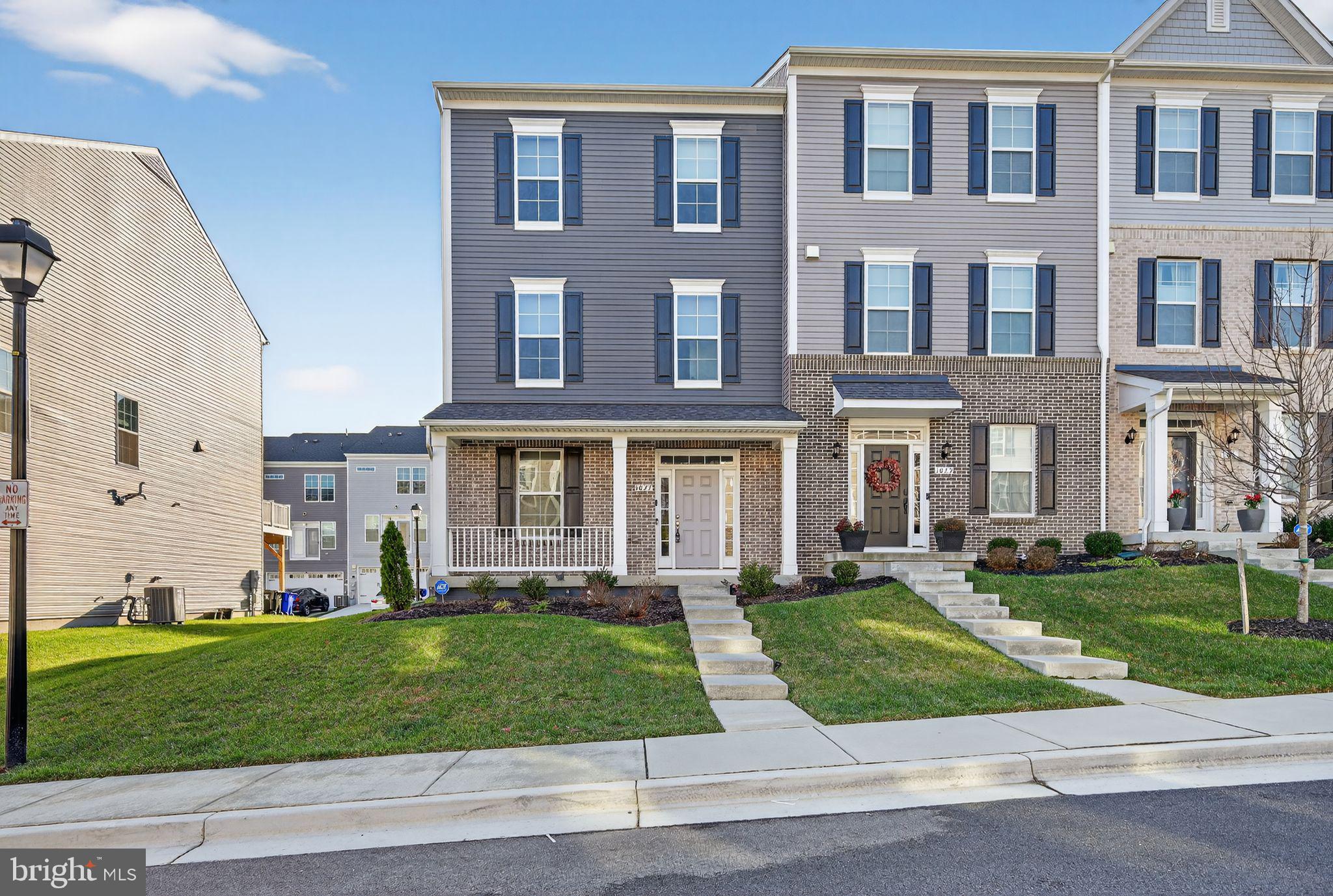 This lovely and spacious 4-bedroom, 3.5-bathroom end-unit townhome is located in a quiet and friendly neighborhood. The open floor plan makes it easy to entertain or relax, with a bright living room and a kitchen that features modern appliances and plenty of storage.

Upstairs, you'll find a loft (with balcony), perfect for a home office, play area, or cozy reading spot. The primary bedroom is spacious, with a walk-in closet and a private bathroom that has a soaking tub and shower.

Enjoy the private backyard, a two-car garage, and easy access to major roads. This home offers comfort, space, and convenience. Don’t miss out; schedule a tour today!

This is a short sale…subject to bank approval. Buyer to pay a short sale negotiation fee of $6,000.00 or 2% of the purchase price, whichever is greater, upon closing.