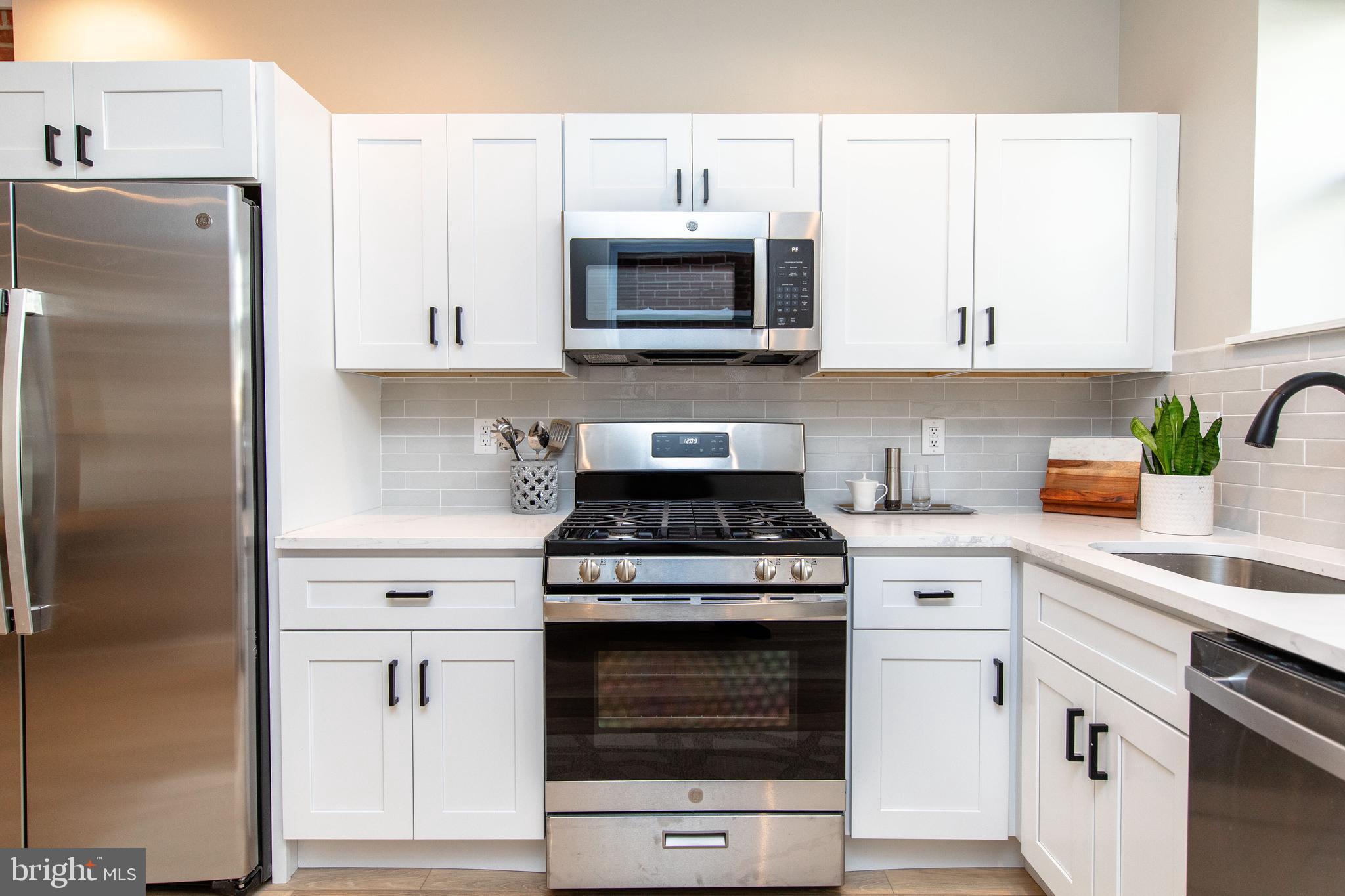 WEST PASSYUNK - Residential