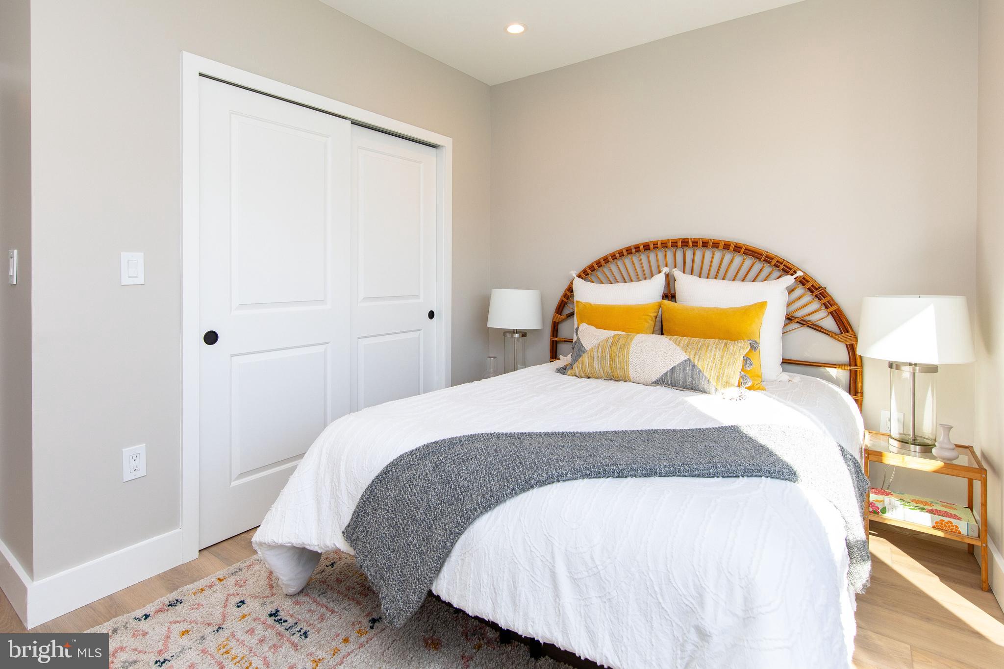 WEST PASSYUNK - Residential