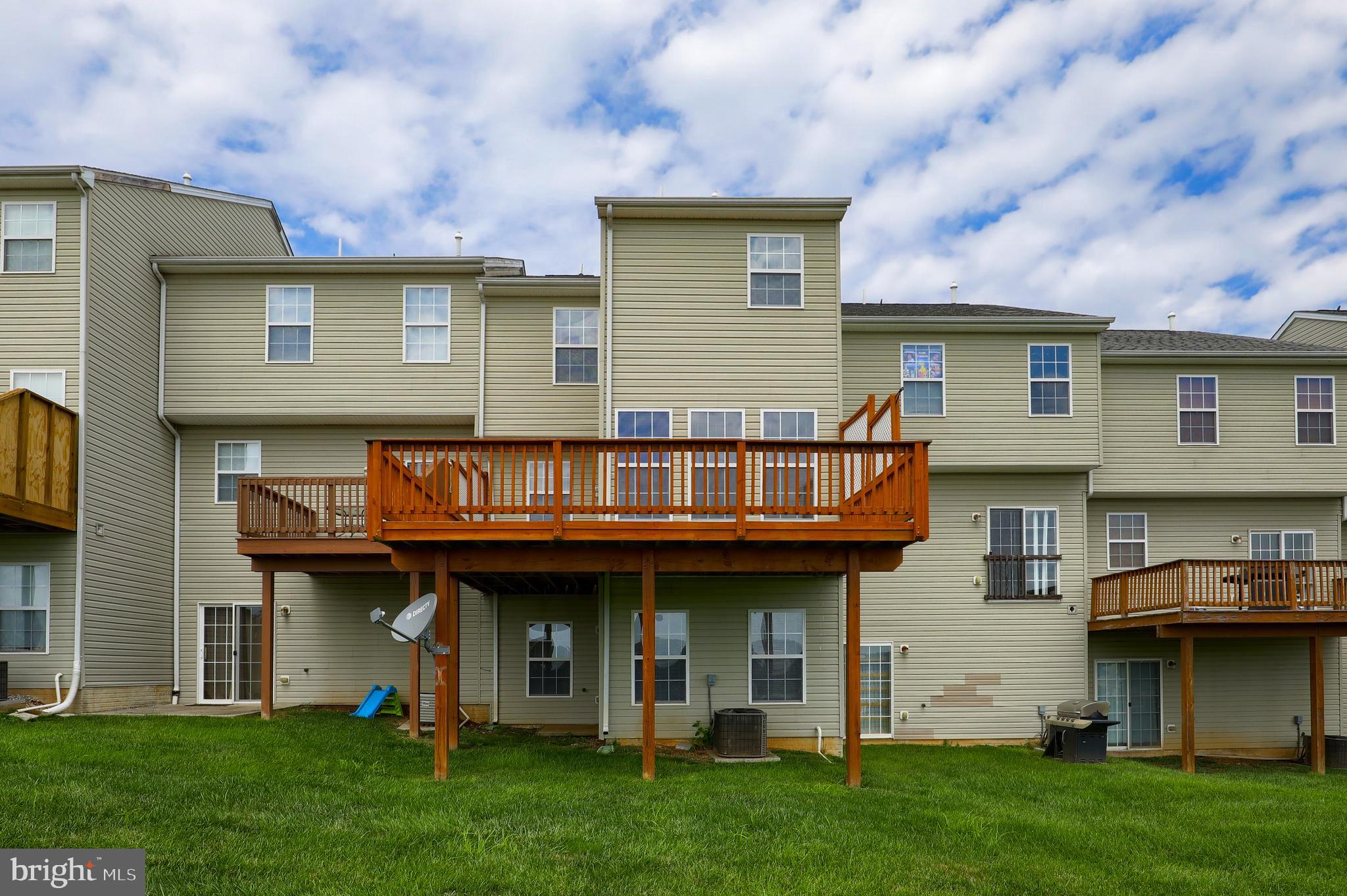 PEACEFIELDS - Residential