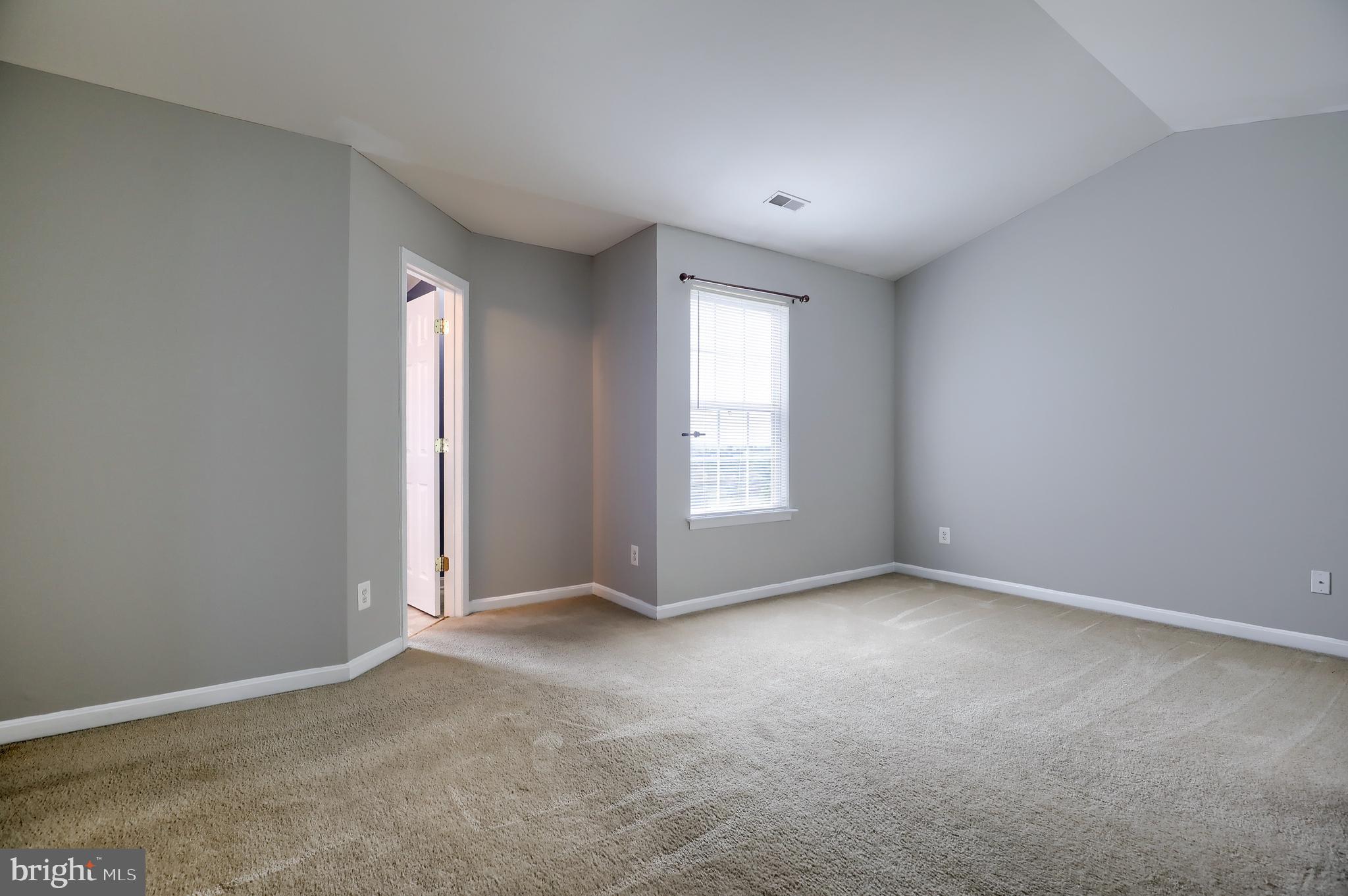 PEACEFIELDS - Residential