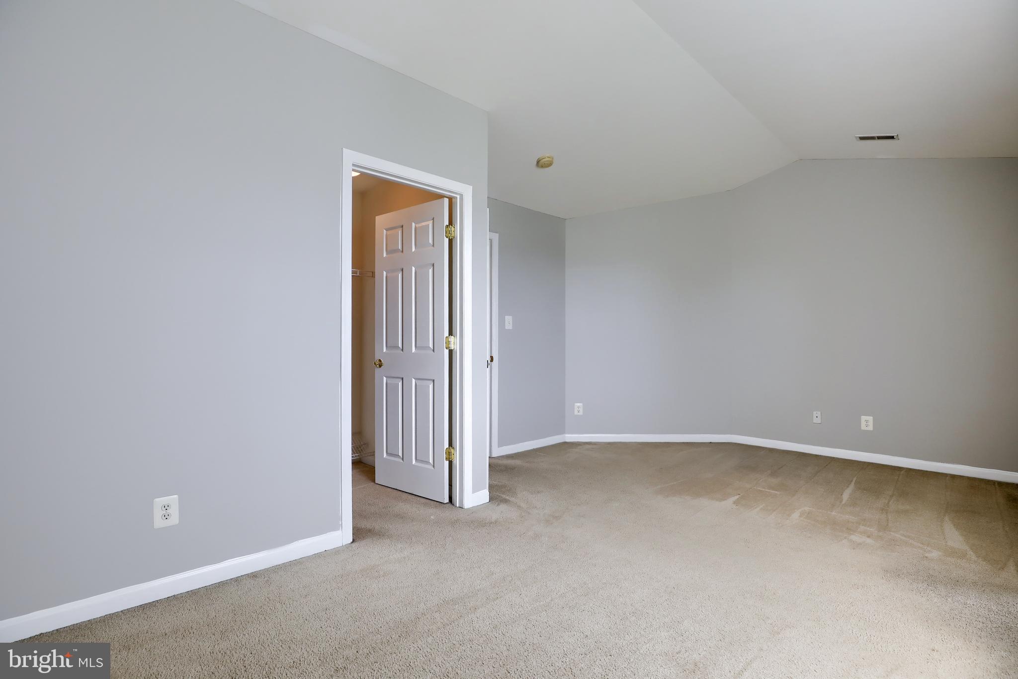 PEACEFIELDS - Residential