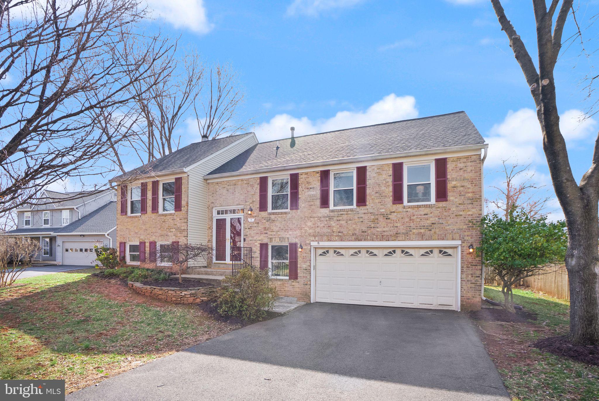 CARDINAL GLEN - Residential