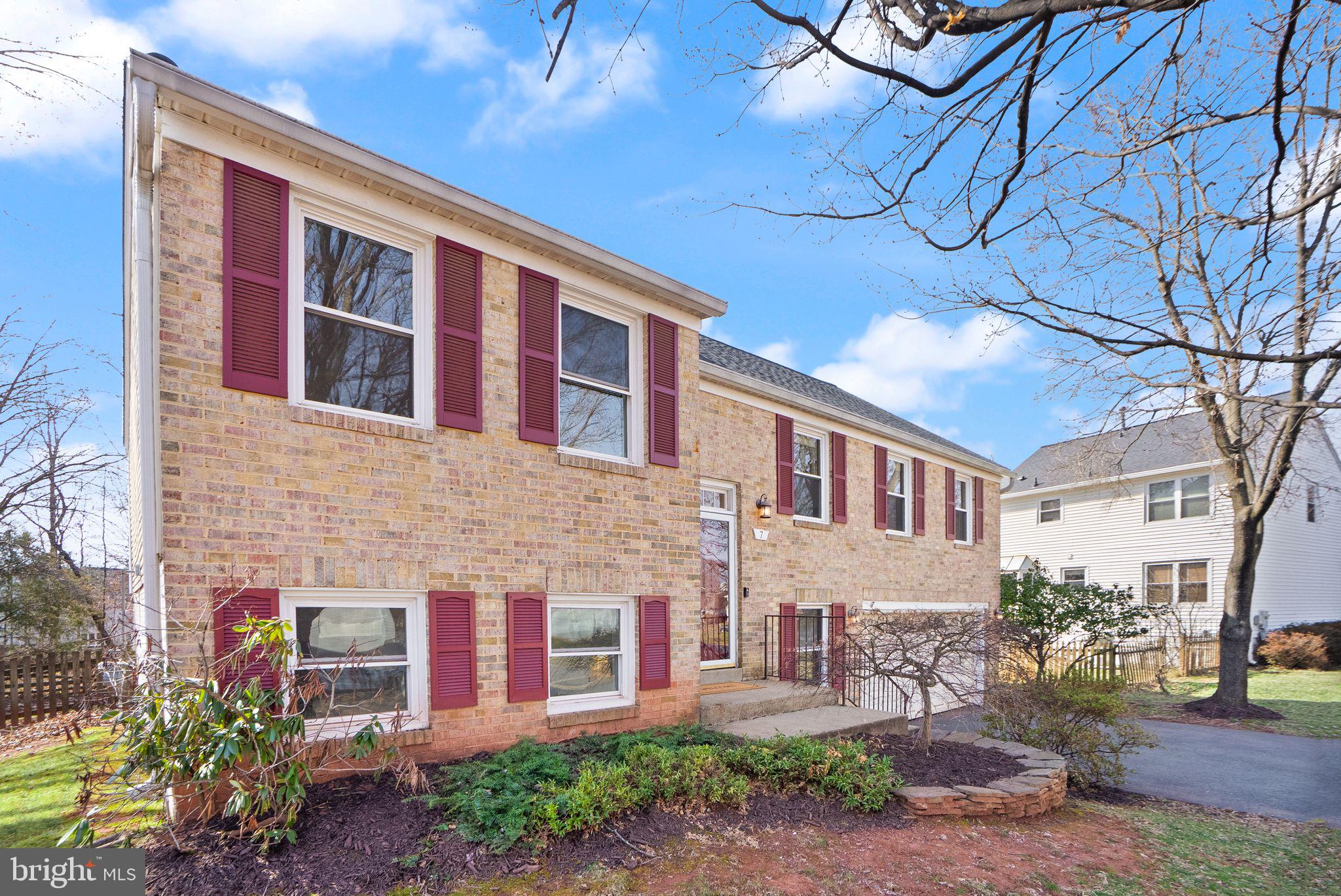 CARDINAL GLEN - Residential