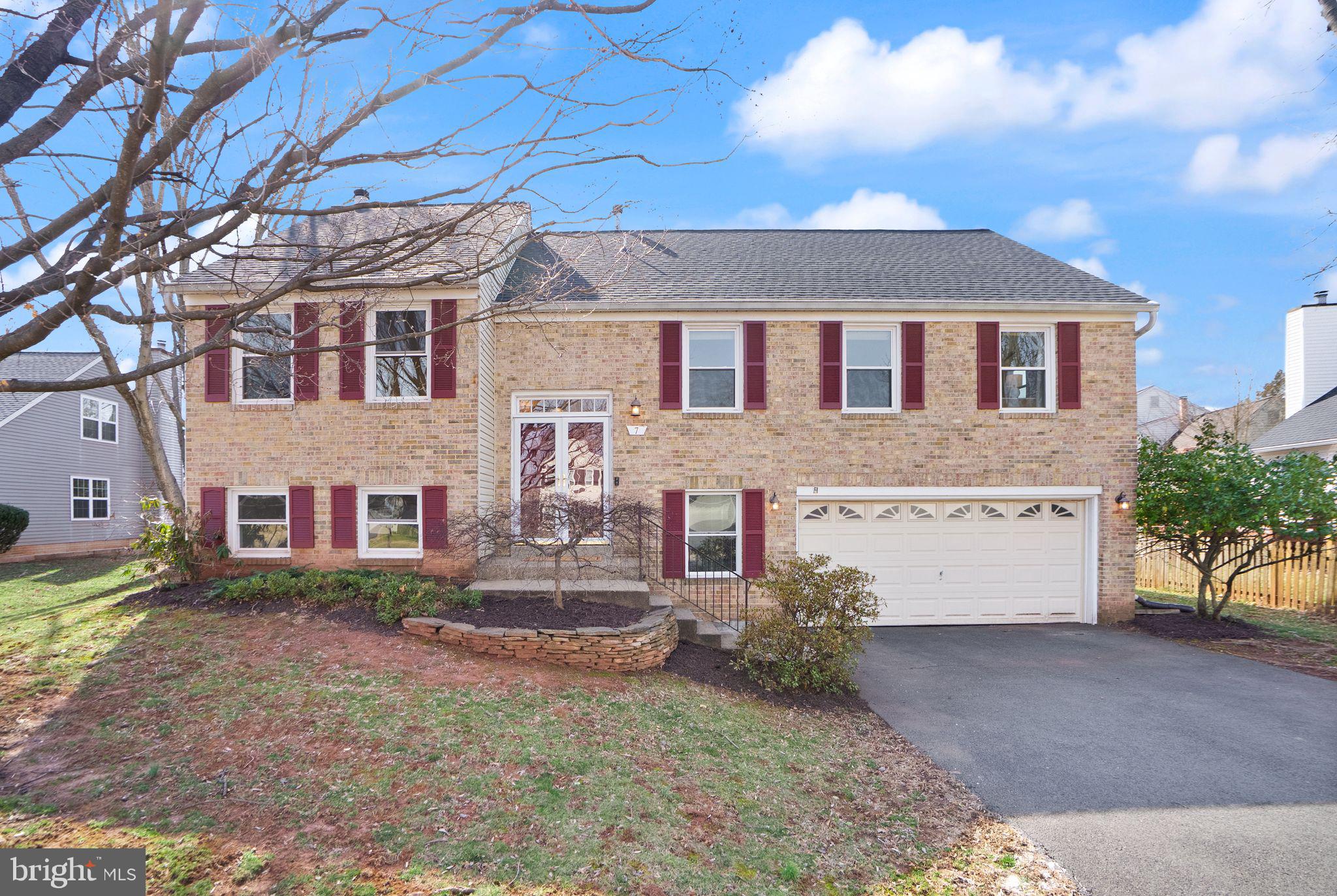 CARDINAL GLEN - Residential
