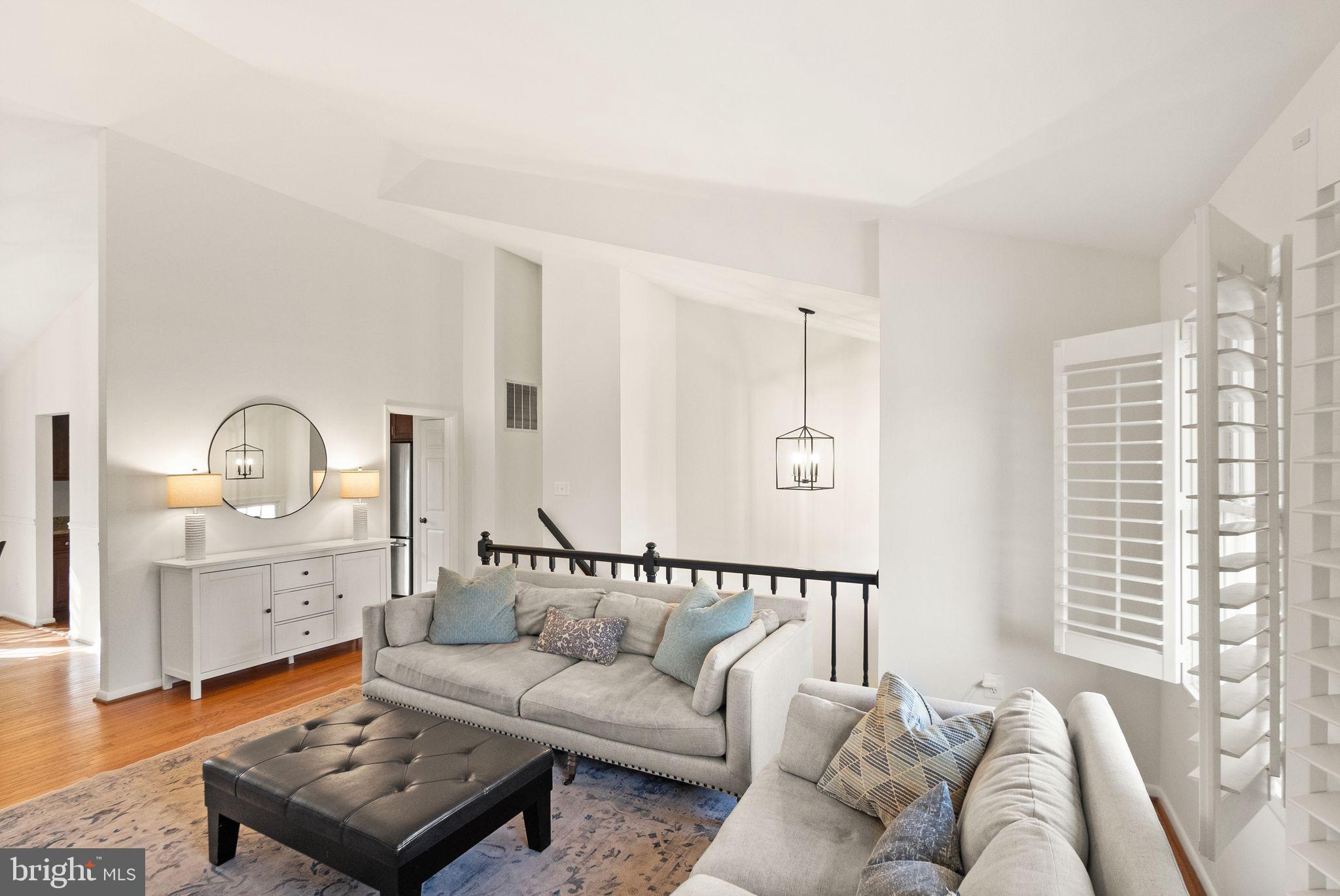 CARDINAL GLEN - Residential