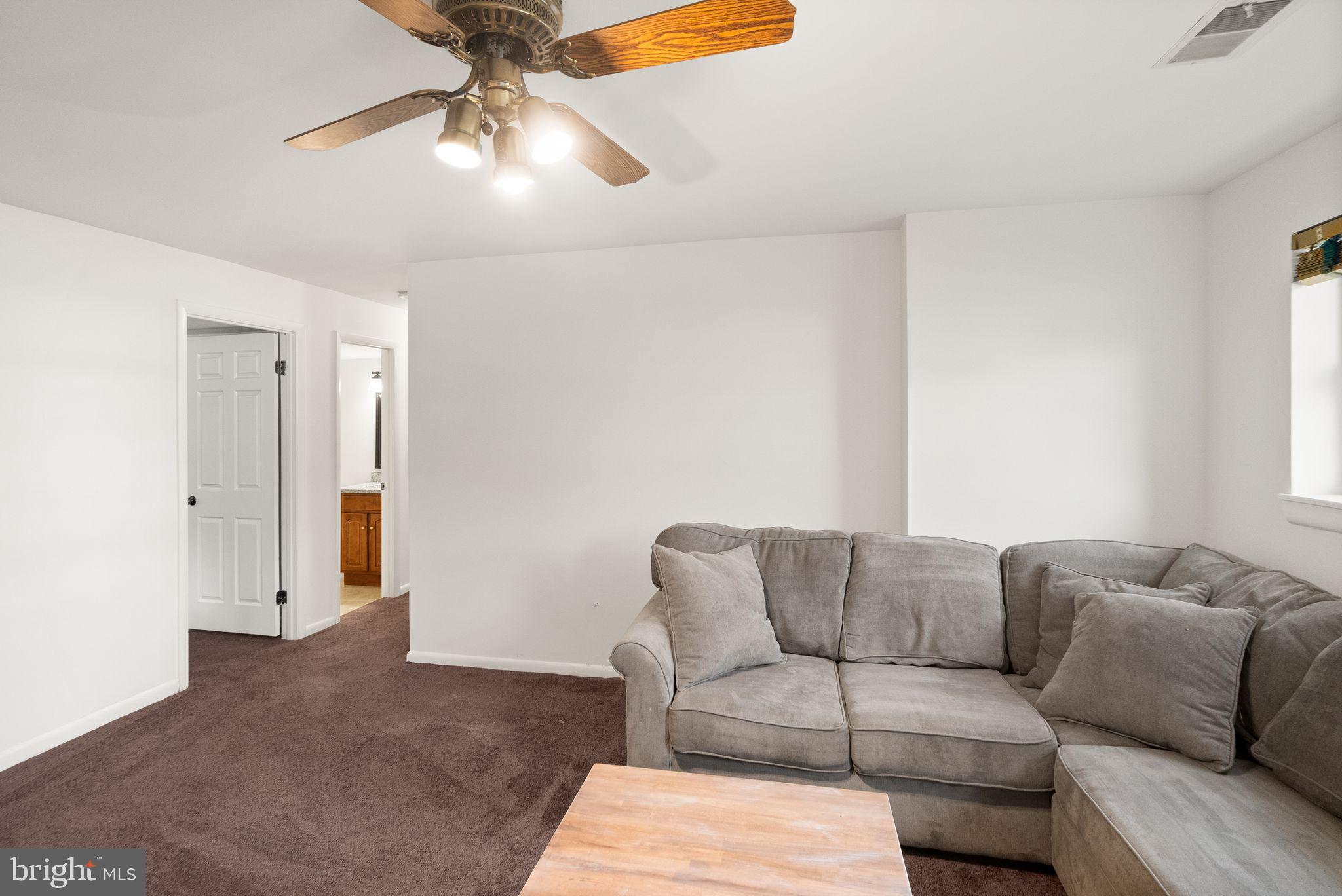 CARDINAL GLEN - Residential
