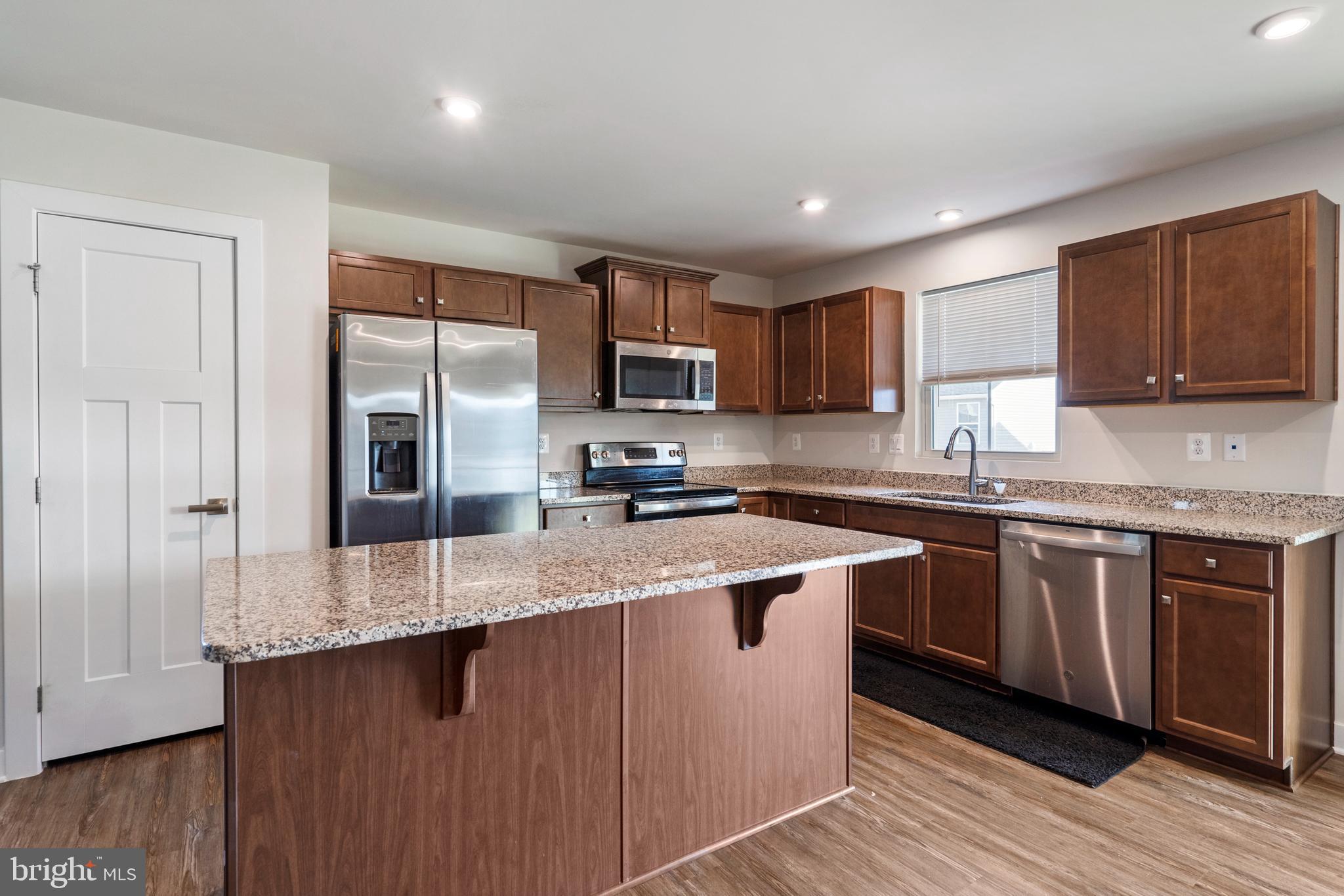 CARDINAL POINTE - Residential