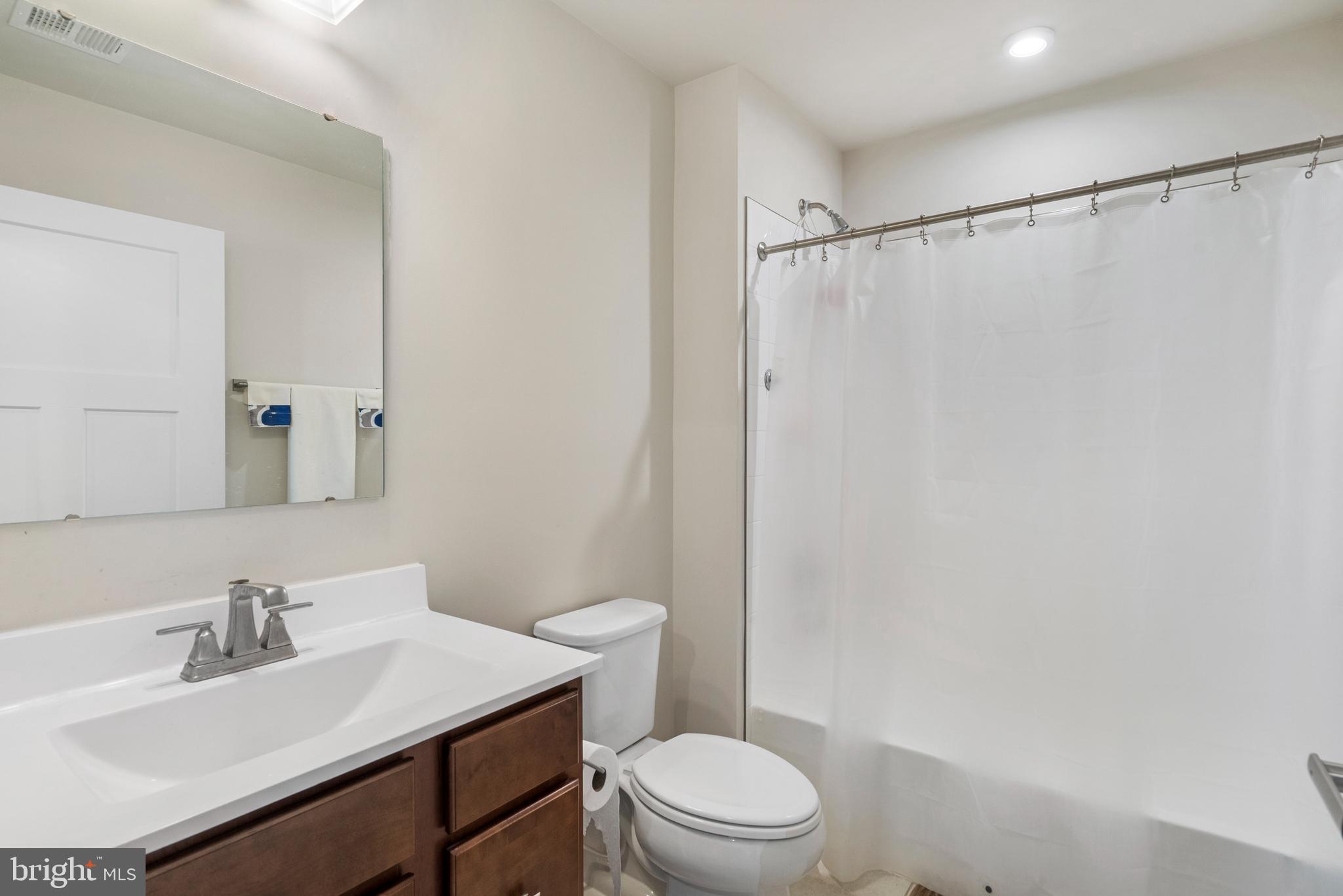 CARDINAL POINTE - Residential