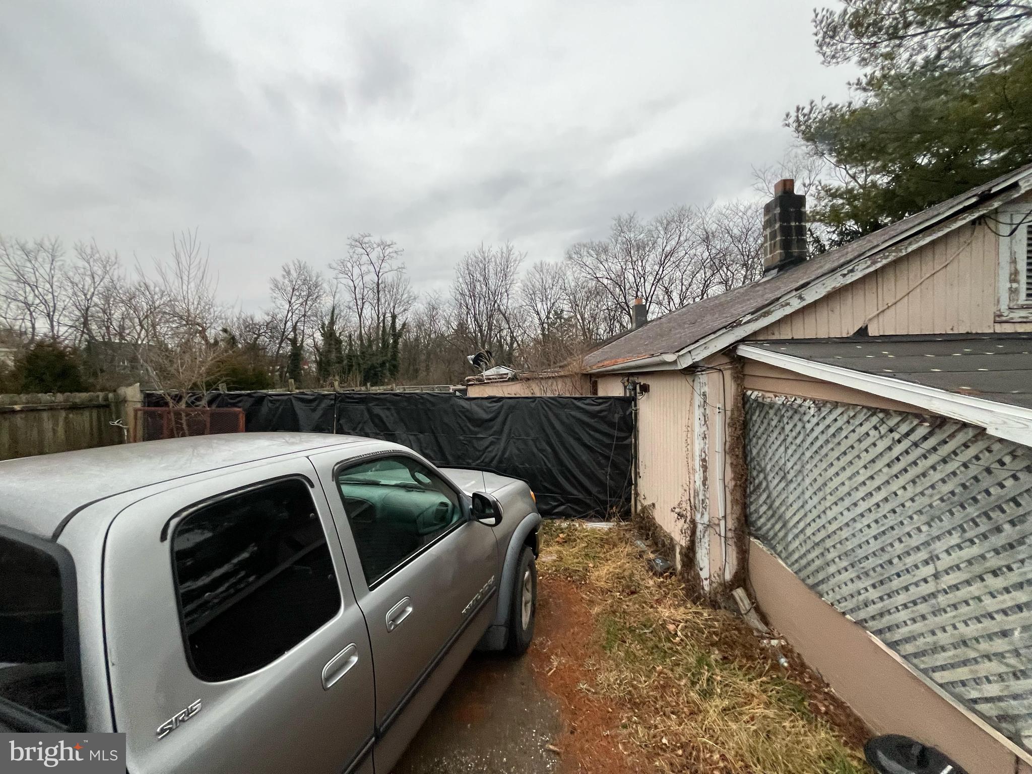 MIDDLETOWN - Residential