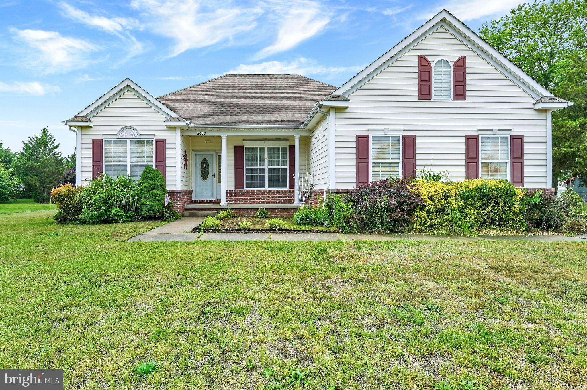 VICTORIA MEADOWS - Residential