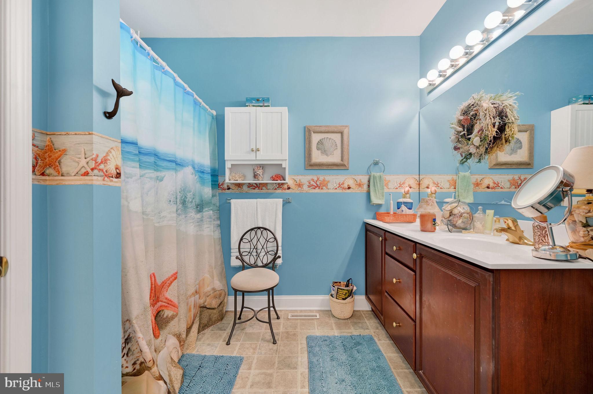 VICTORIA MEADOWS - Residential
