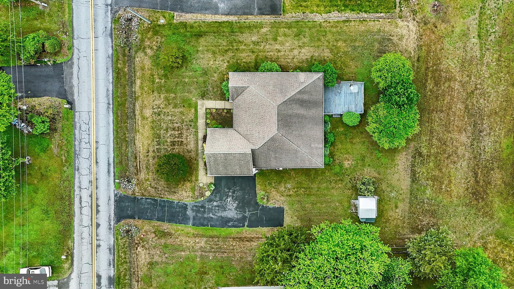 VICTORIA MEADOWS - Residential