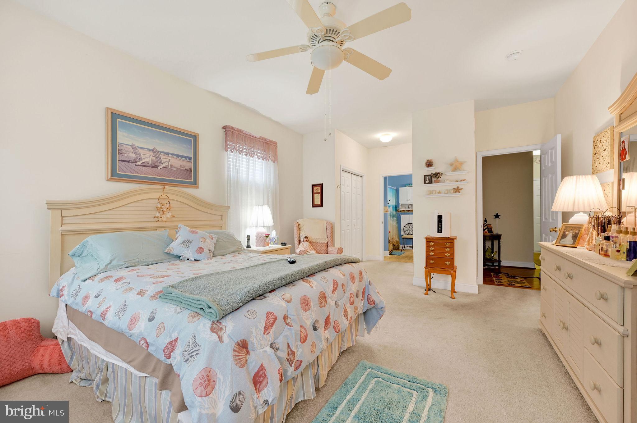 VICTORIA MEADOWS - Residential