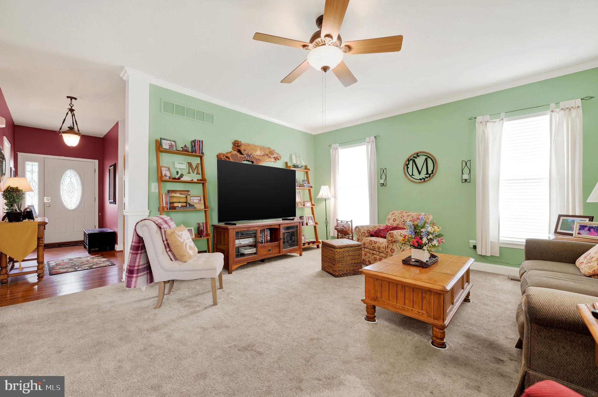 VICTORIA MEADOWS - Residential