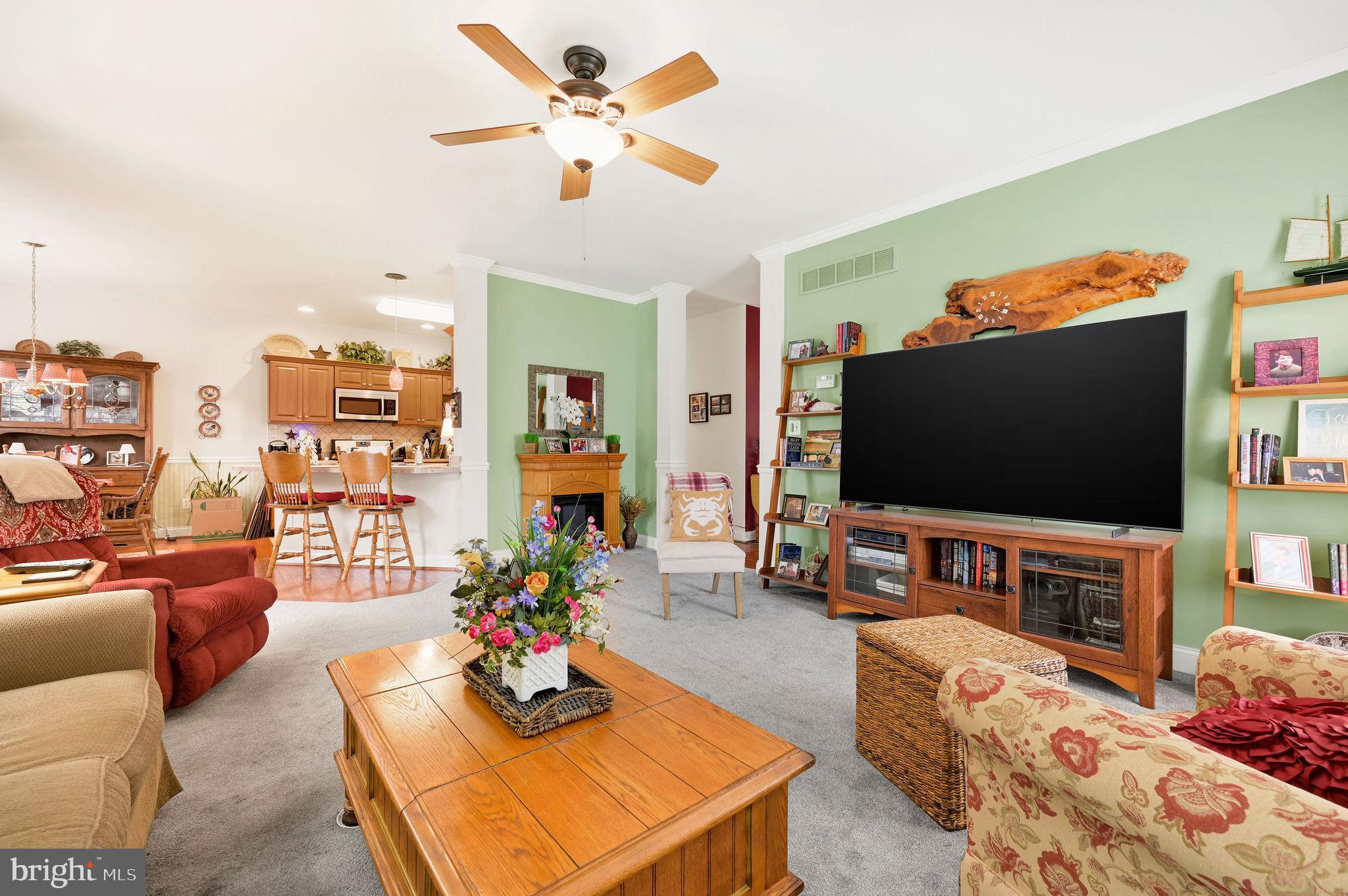 VICTORIA MEADOWS - Residential