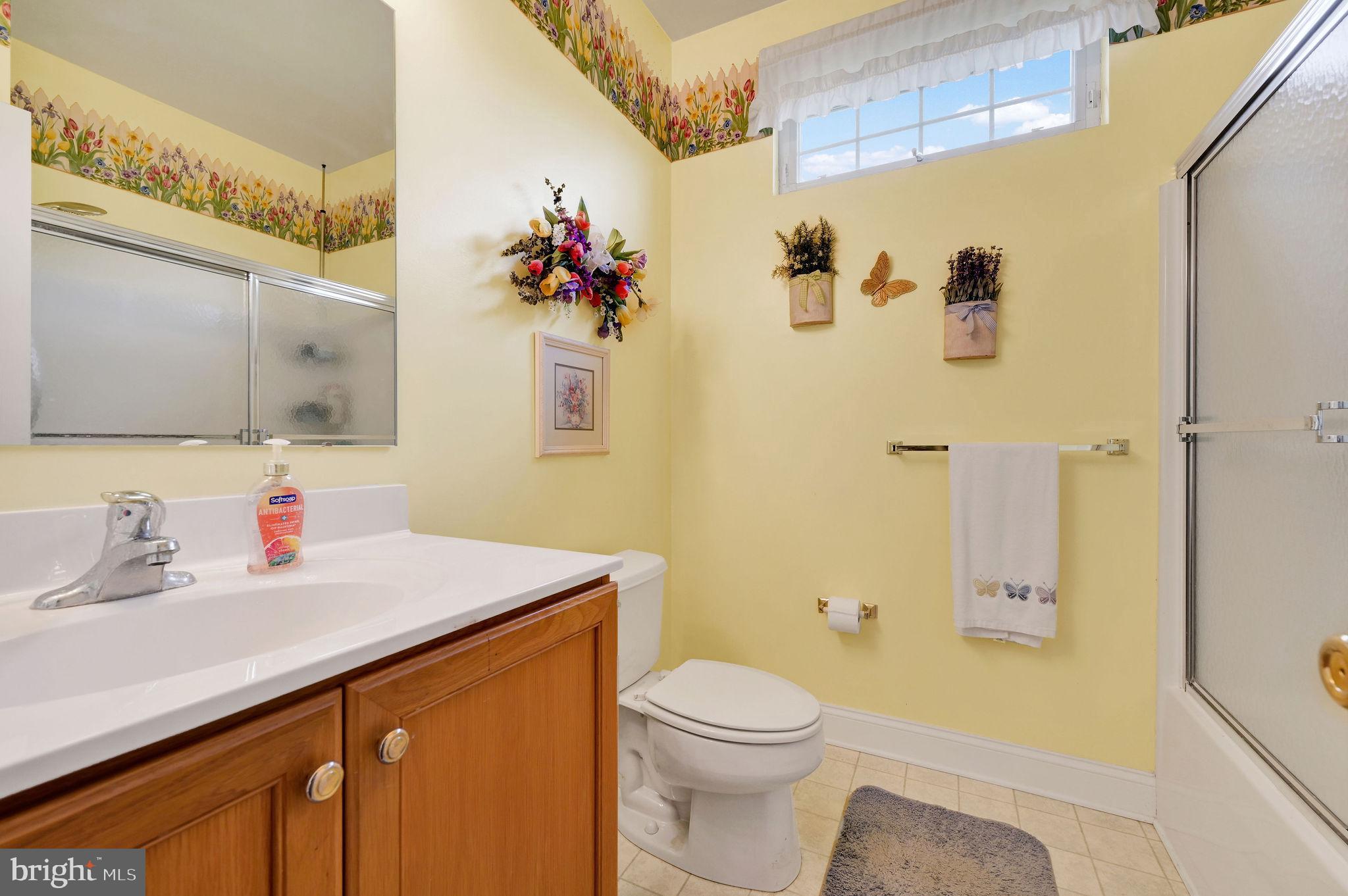 VICTORIA MEADOWS - Residential