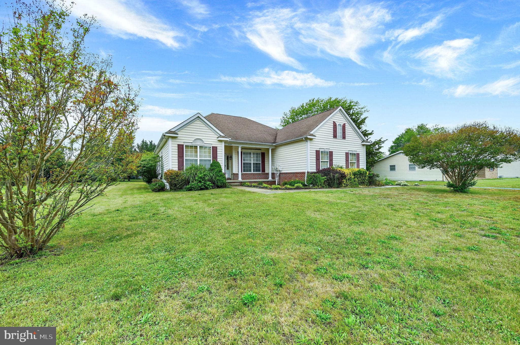 VICTORIA MEADOWS - Residential