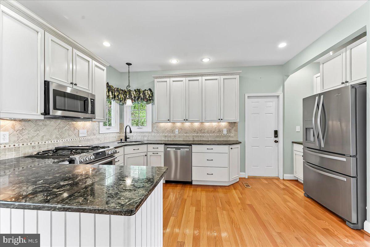 SOMERSET LAKE - Residential Lease
