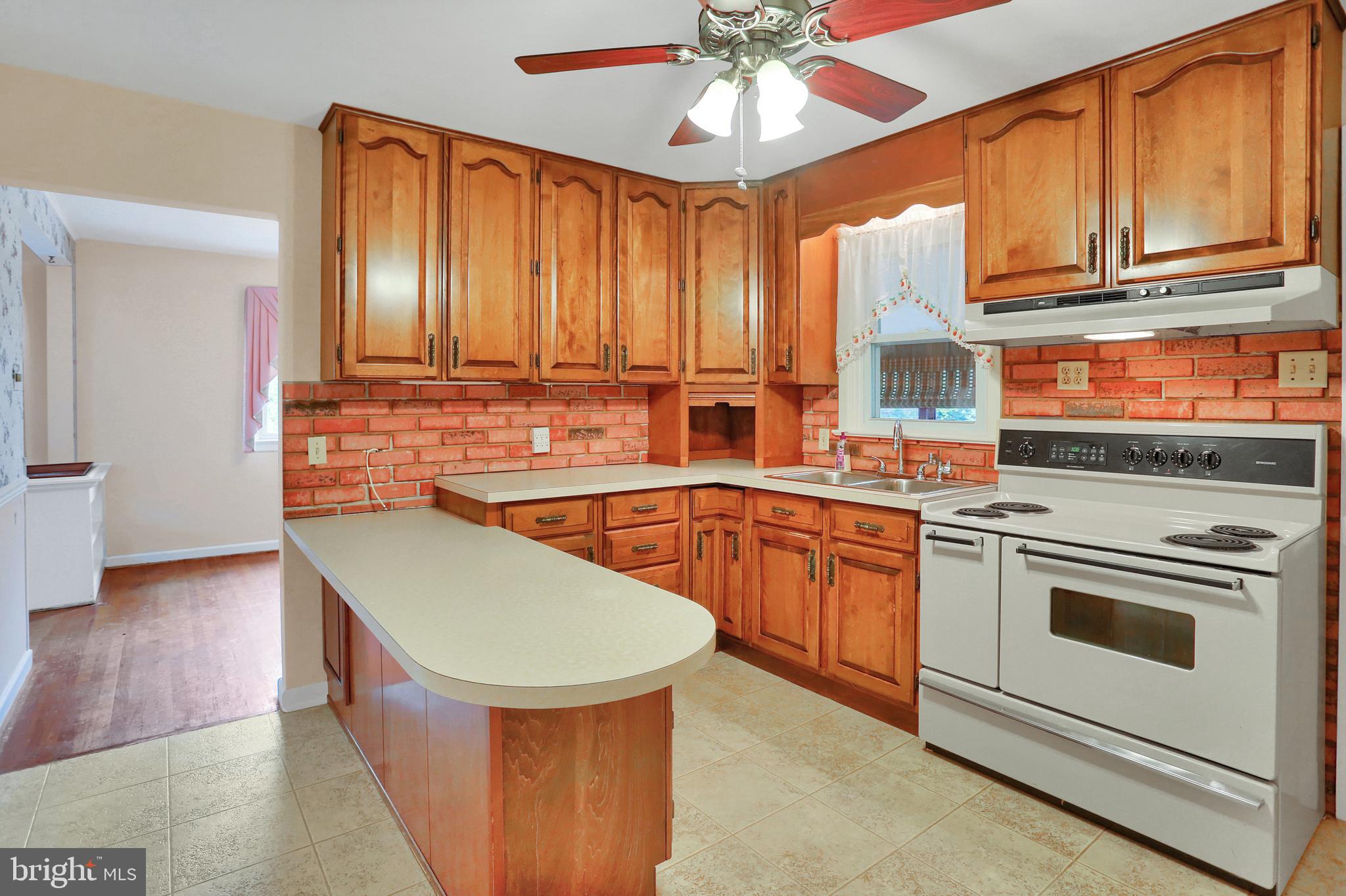 SPRINGETTSBURY TWP - Residential
