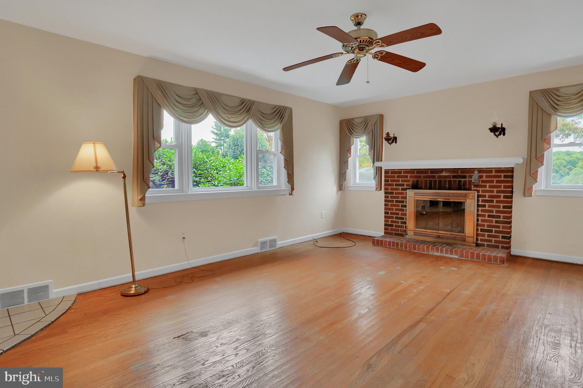 SPRINGETTSBURY TWP - Residential