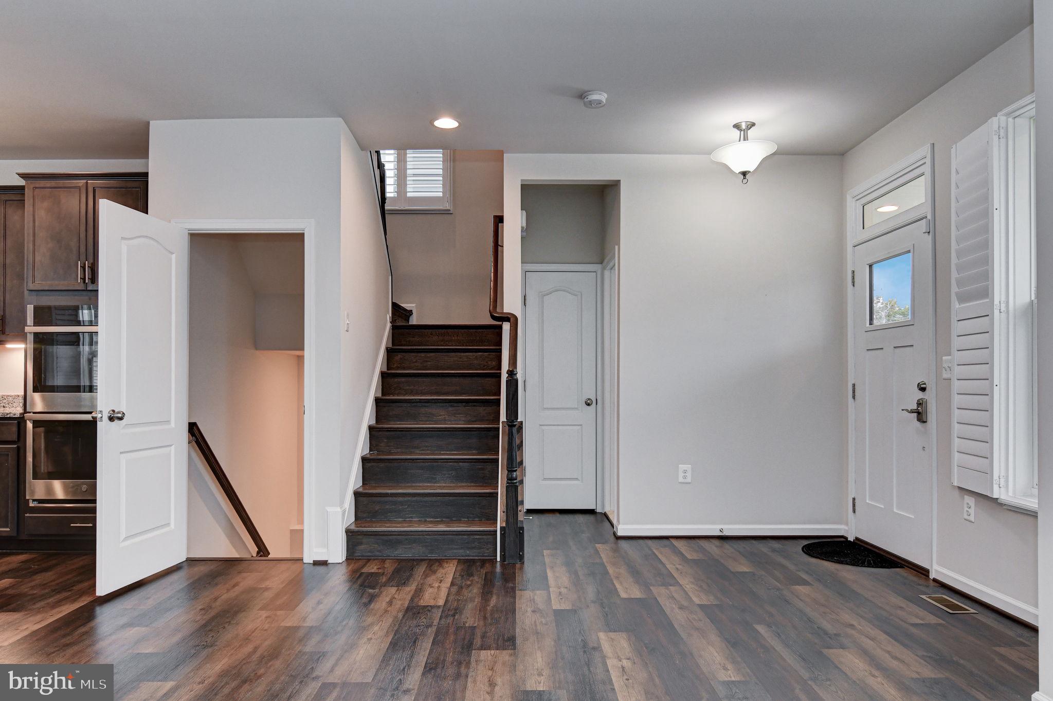 EMBREY MILL - Residential Lease