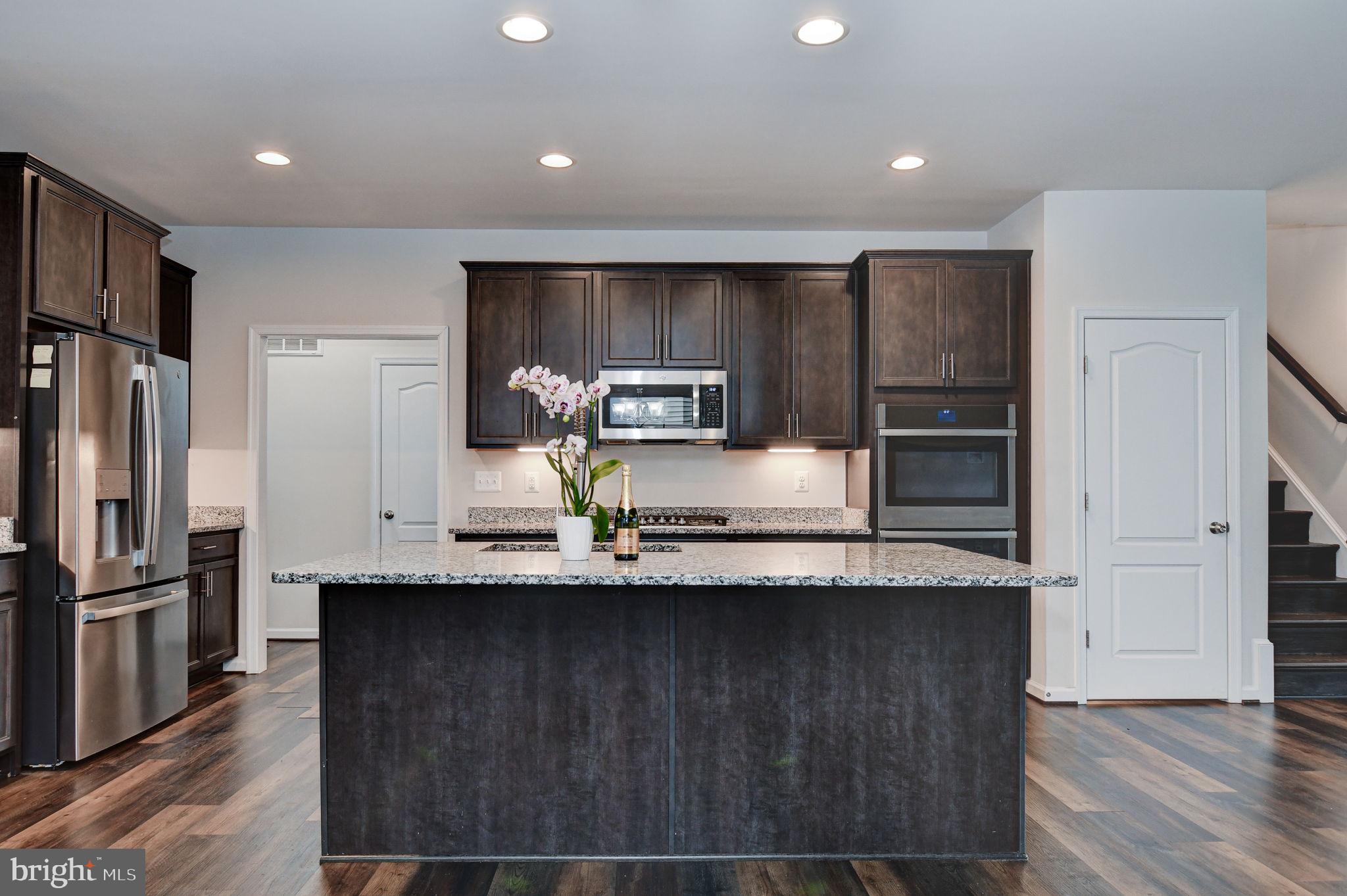 EMBREY MILL - Residential Lease