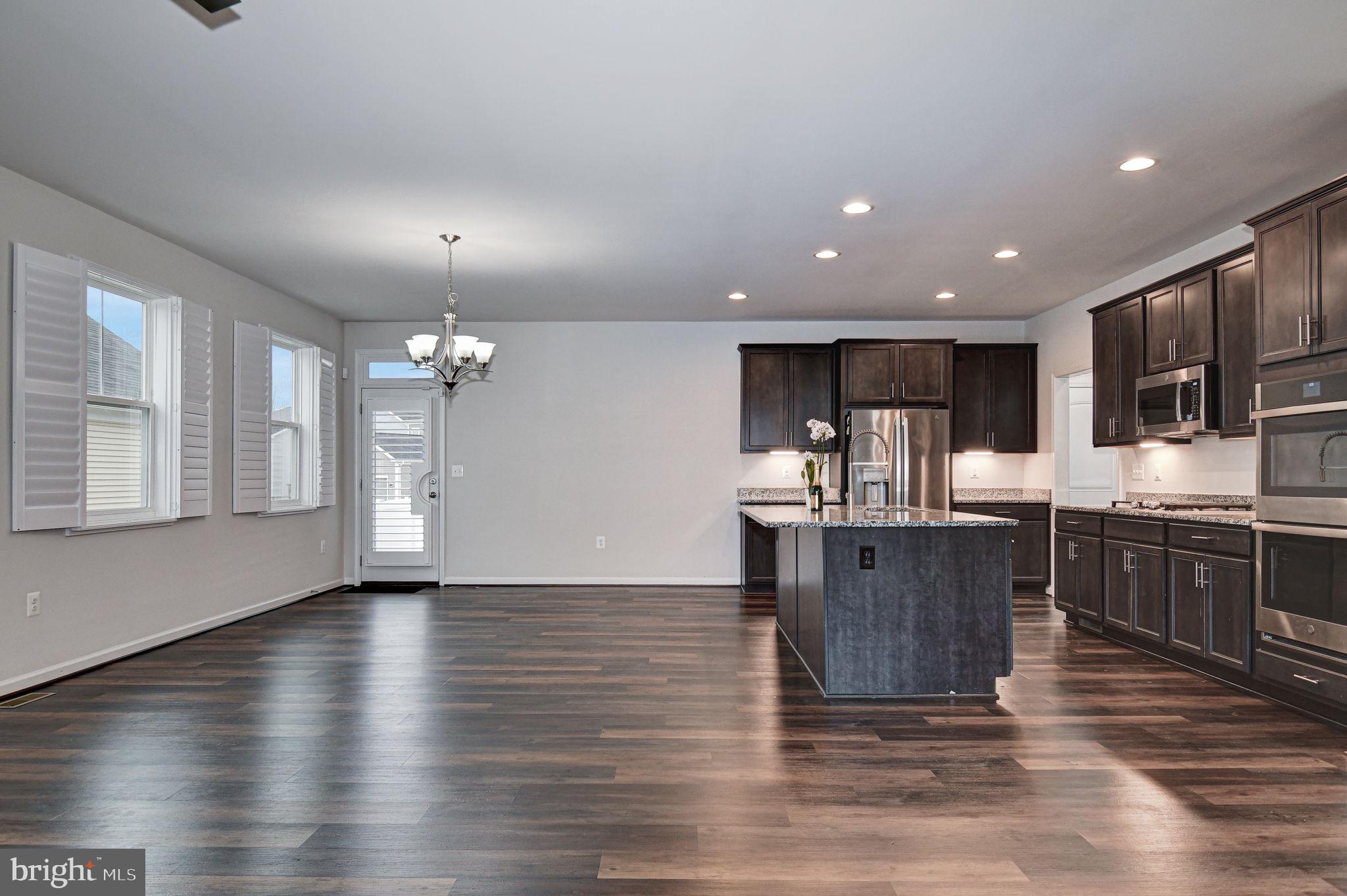 EMBREY MILL - Residential Lease