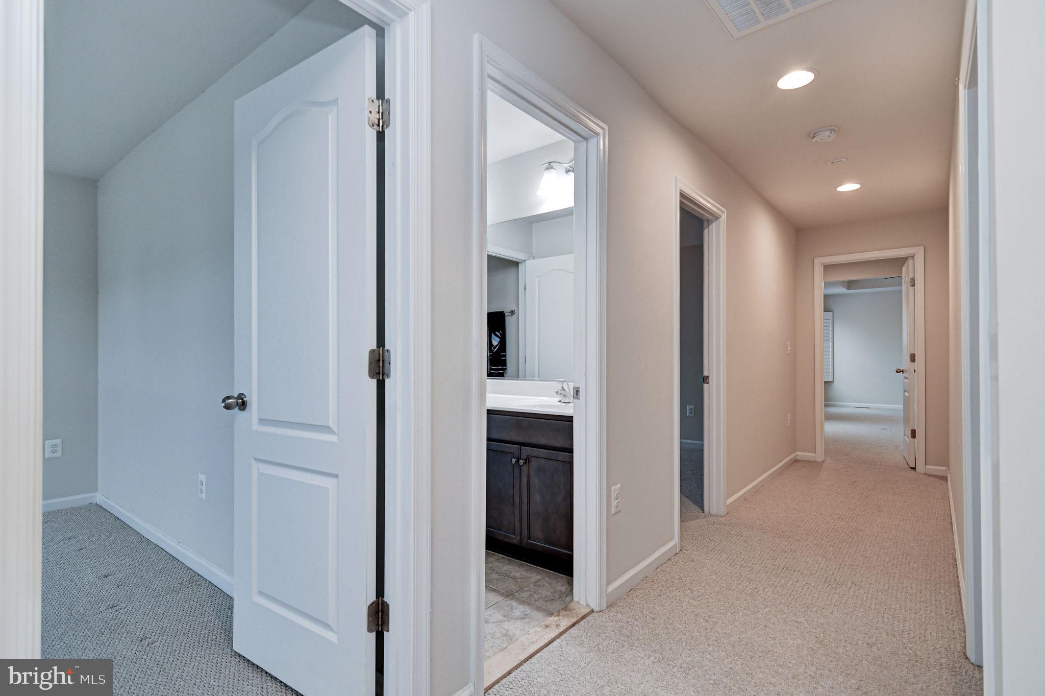 EMBREY MILL - Residential Lease