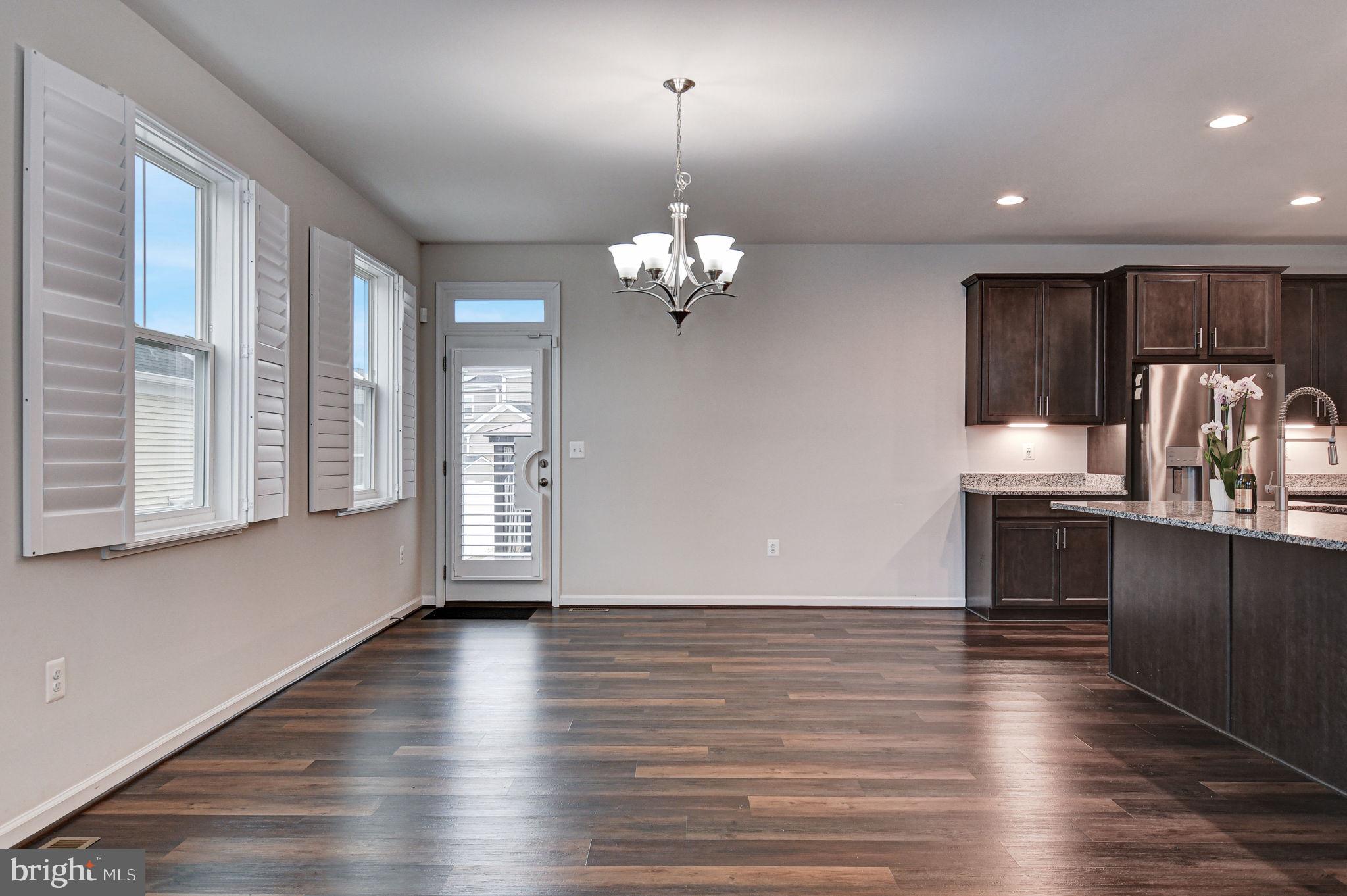 EMBREY MILL - Residential Lease