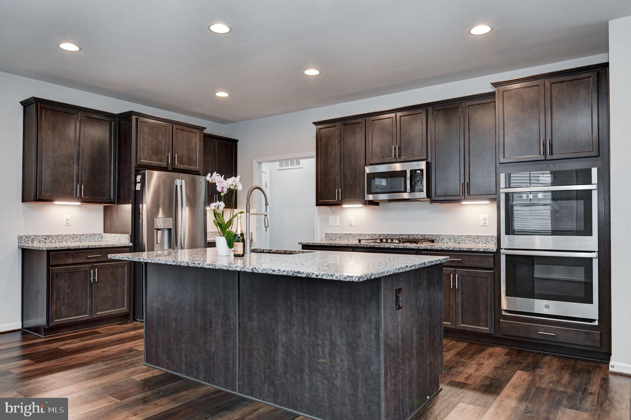 EMBREY MILL - Residential Lease