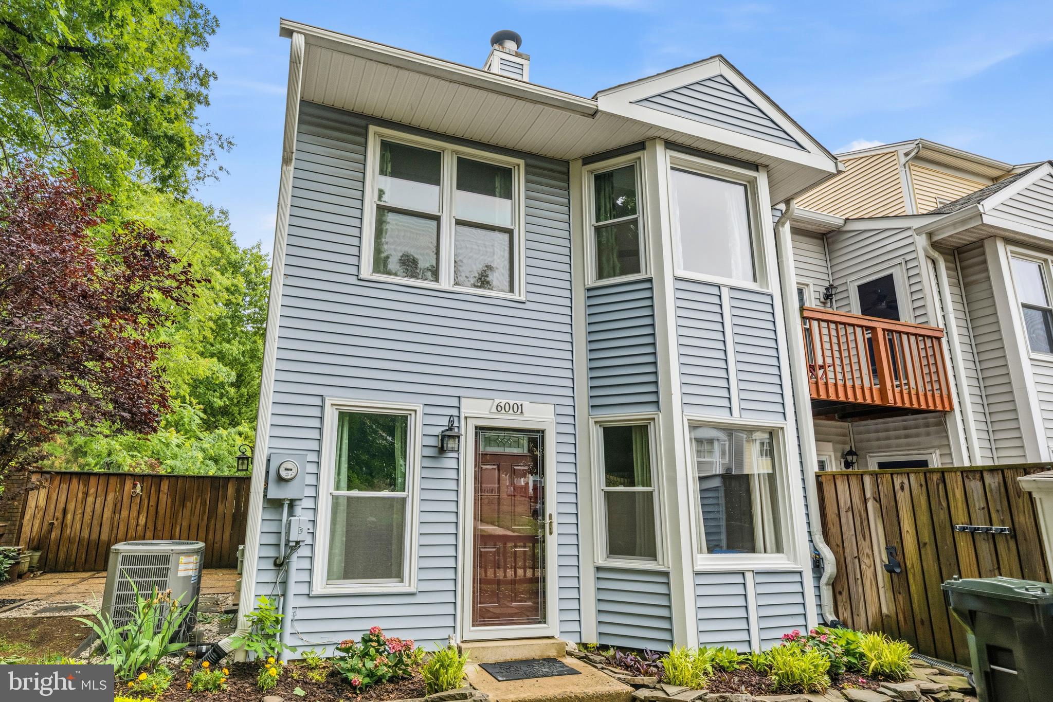 Beautifully updated and move-in ready, this charming townhome in the heart of Centreville offers stylish upgrades, modern comfort, and an unbeatable location! The bright and inviting interior features fresh whole-house paint and new carpeting (2024), along with a beautifully remodeled kitchen showcasing granite countertops, new cabinetry, a new LG electric stove, and vent hood. The renovated full bath includes a stunning walk-in shower, while the new main entry door and glass storm door add curb appeal and functionality. Major system updates provide peace of mind, including a new roof (2026), GE washer and dryer (2025), LG refrigerator (2021), electrical panel and water heater (2017), and heat pump (2010). Conveniently located near shopping, dining, parks, and commuter routes including I-66, Route 28, and Route 29, this home offers the perfect blend of comfort, style, and convenience in sought-after Centreville.