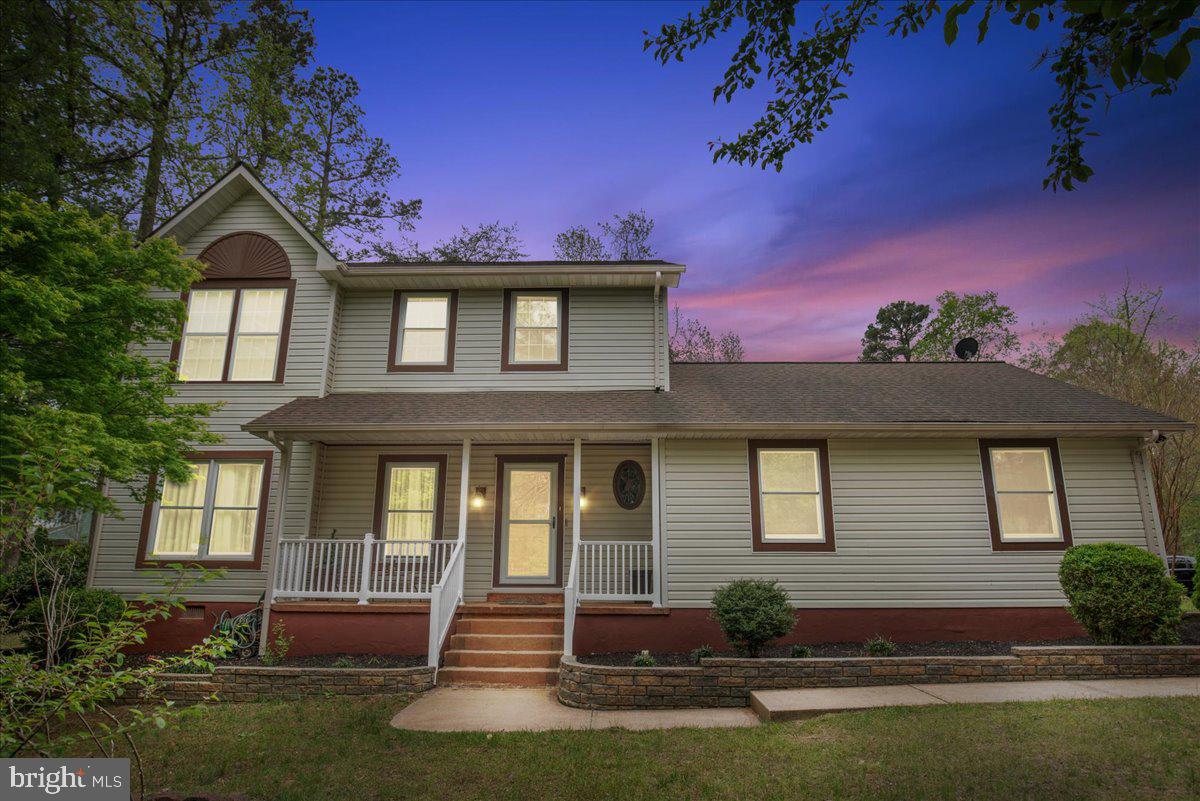 Beautifully Updated Home!!! Just Minutes from NAS Patuxent River! 
Welcome to this beautifully maintained 4-bedroom, 2.5-bath home in the desirable Essex South community. Offering approximately 1,776 square feet of thoughtfully designed living space, this move in ready property combines comfort, convenience, and everyday functionality. 

Step inside to discover updated finishes, spacious living areas, and a versatile floor plan designed for modern living.Thoughtfully designed with spacious bedrooms throughout, this home offers exceptional comfort and flexibility for modern living. The well appointed kitchen flows seamlessly into the main living spaces including the main level bedroom ideal for guests, multi generational living, or a private home office. creating an inviting atmosphere for entertaining and everyday life. 

Outside, you'll appreciate the home's attractive curb appeal and welcoming front yard, while the manageable backyard offers a low maintenance outdoor space perfect for relaxing without spending weekends on yard work.

Located just minutes from NAS Patuxent River, this home is an exceptional opportunity for military personnel, government contractors, and commuters seeking a quick drive to work. Enjoy easy access to shopping, restaurants, parks, schools, and all that St. Mary's County has to offer.

100% financing may be available for qualified buyers. Seller is also willing to negotiate select furnishings with an acceptable offer.