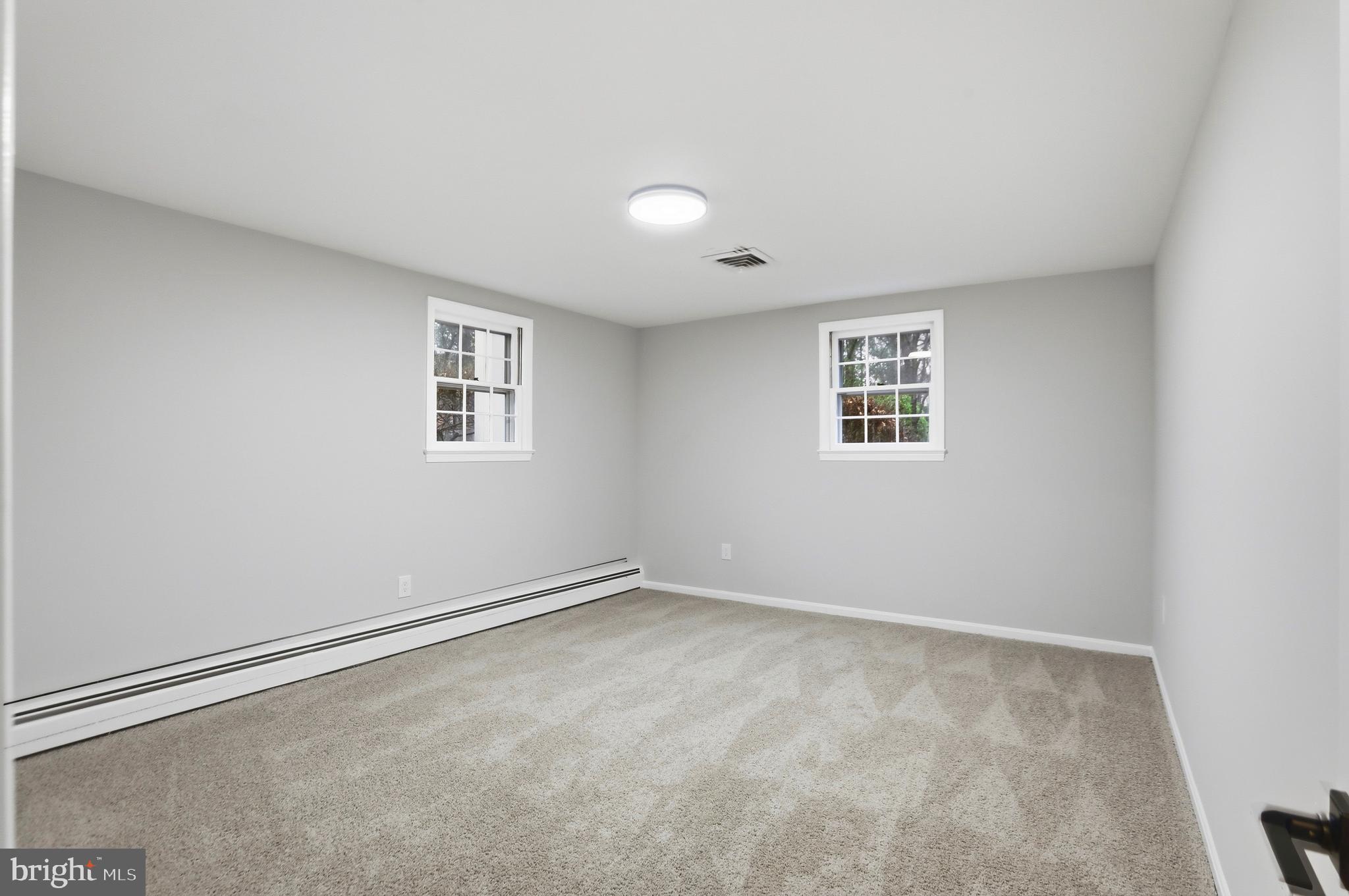 VALE SPRING WOODS - Residential