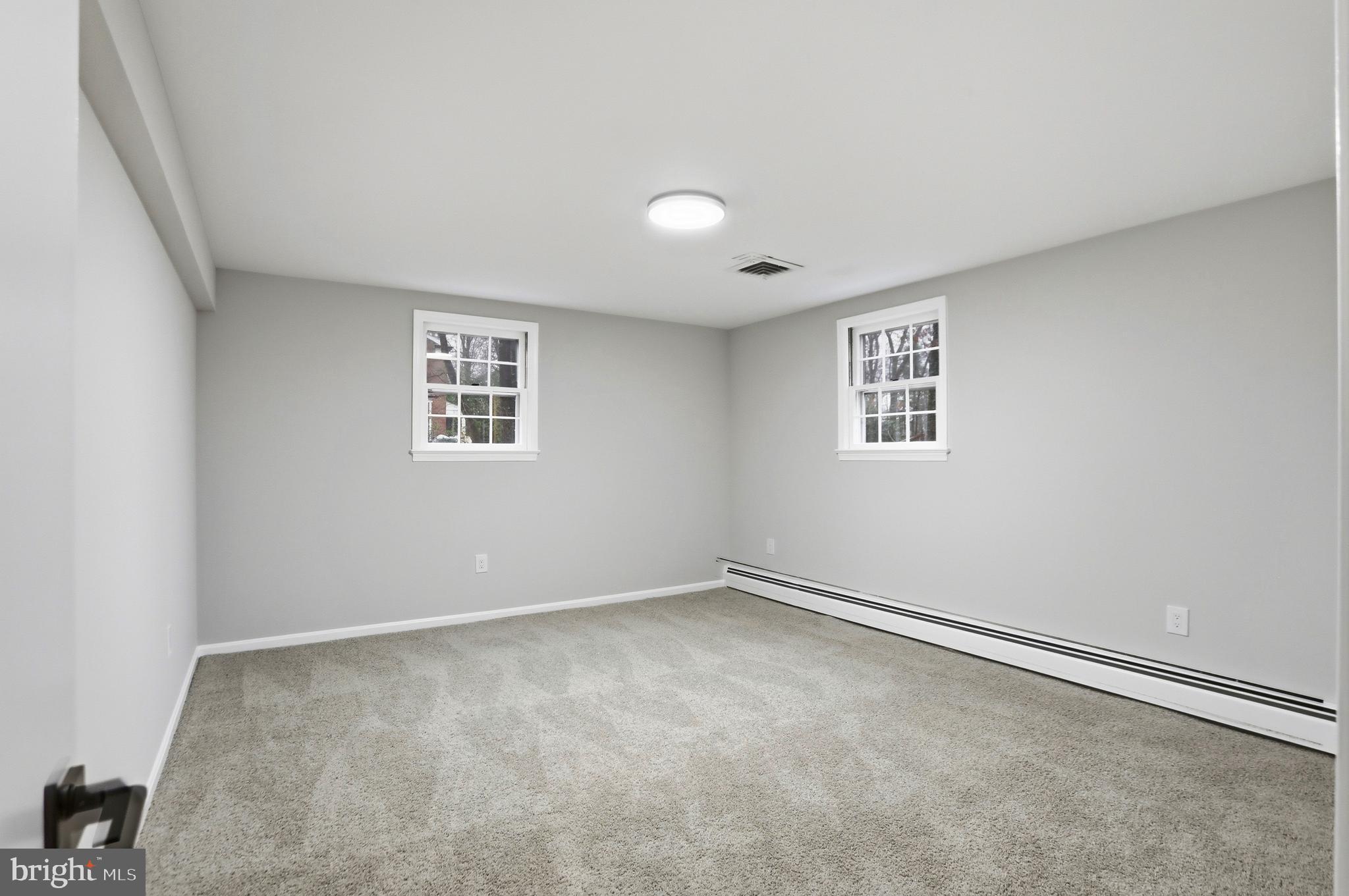 VALE SPRING WOODS - Residential