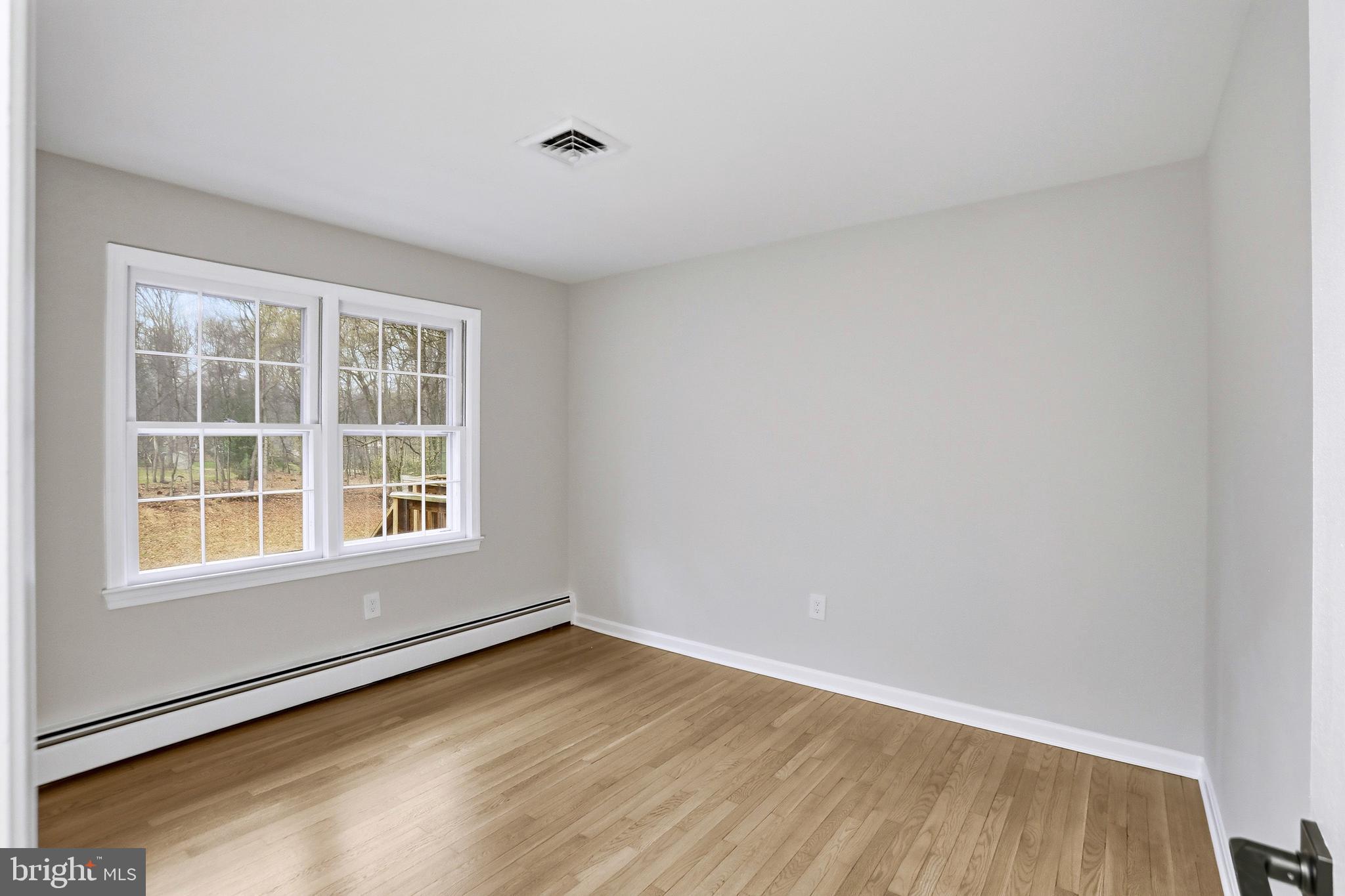 VALE SPRING WOODS - Residential