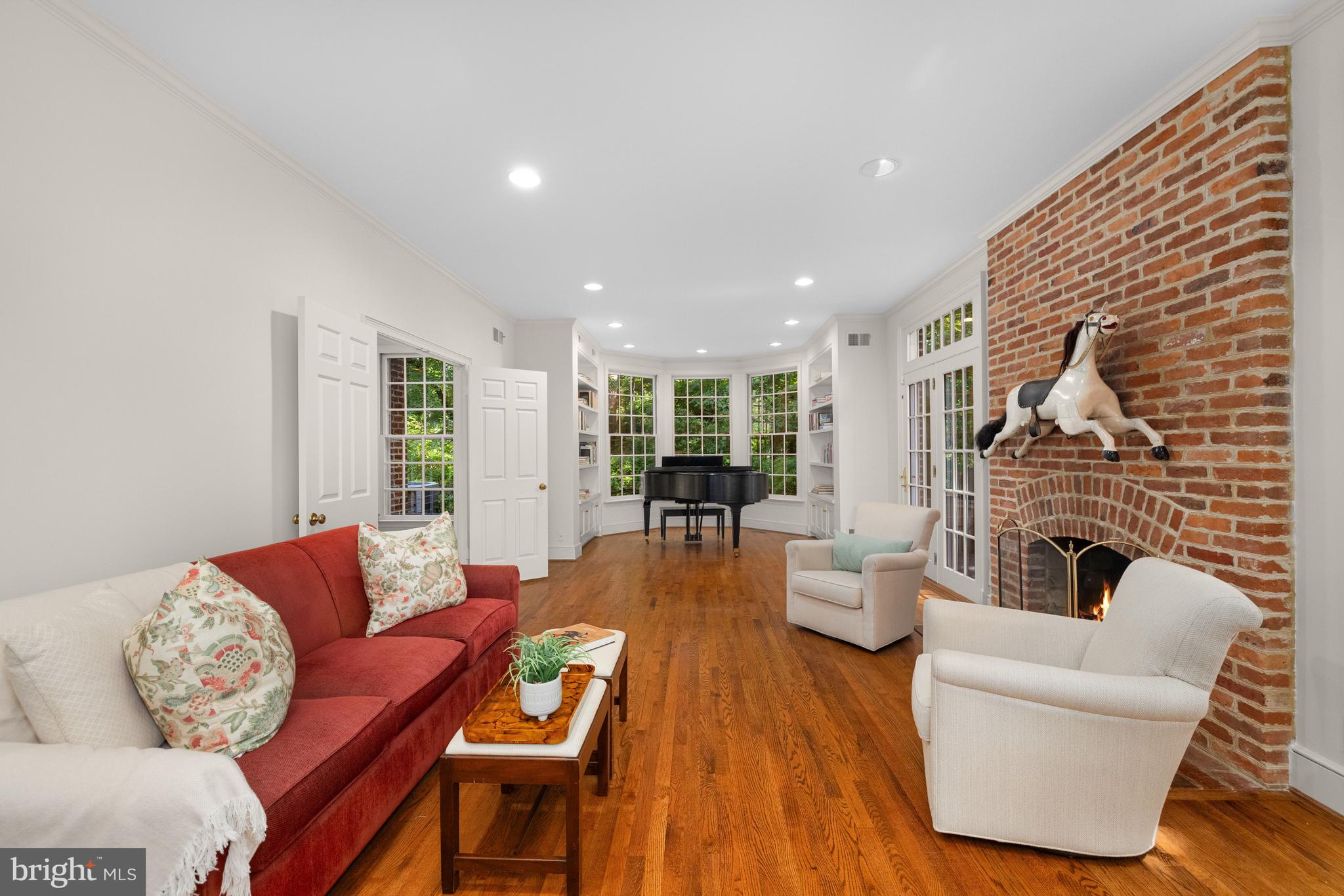 CLEVELAND PARK - Residential