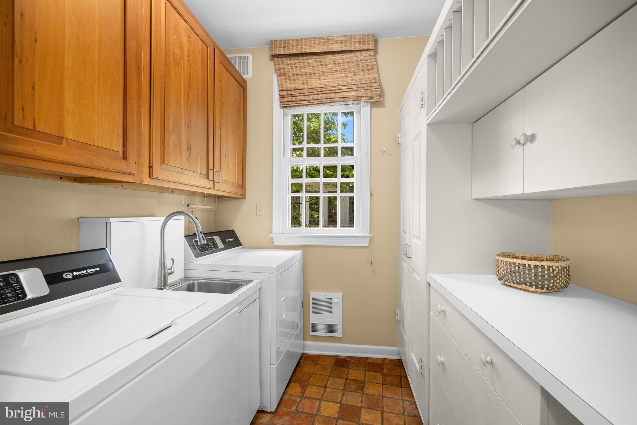 CLEVELAND PARK - Residential