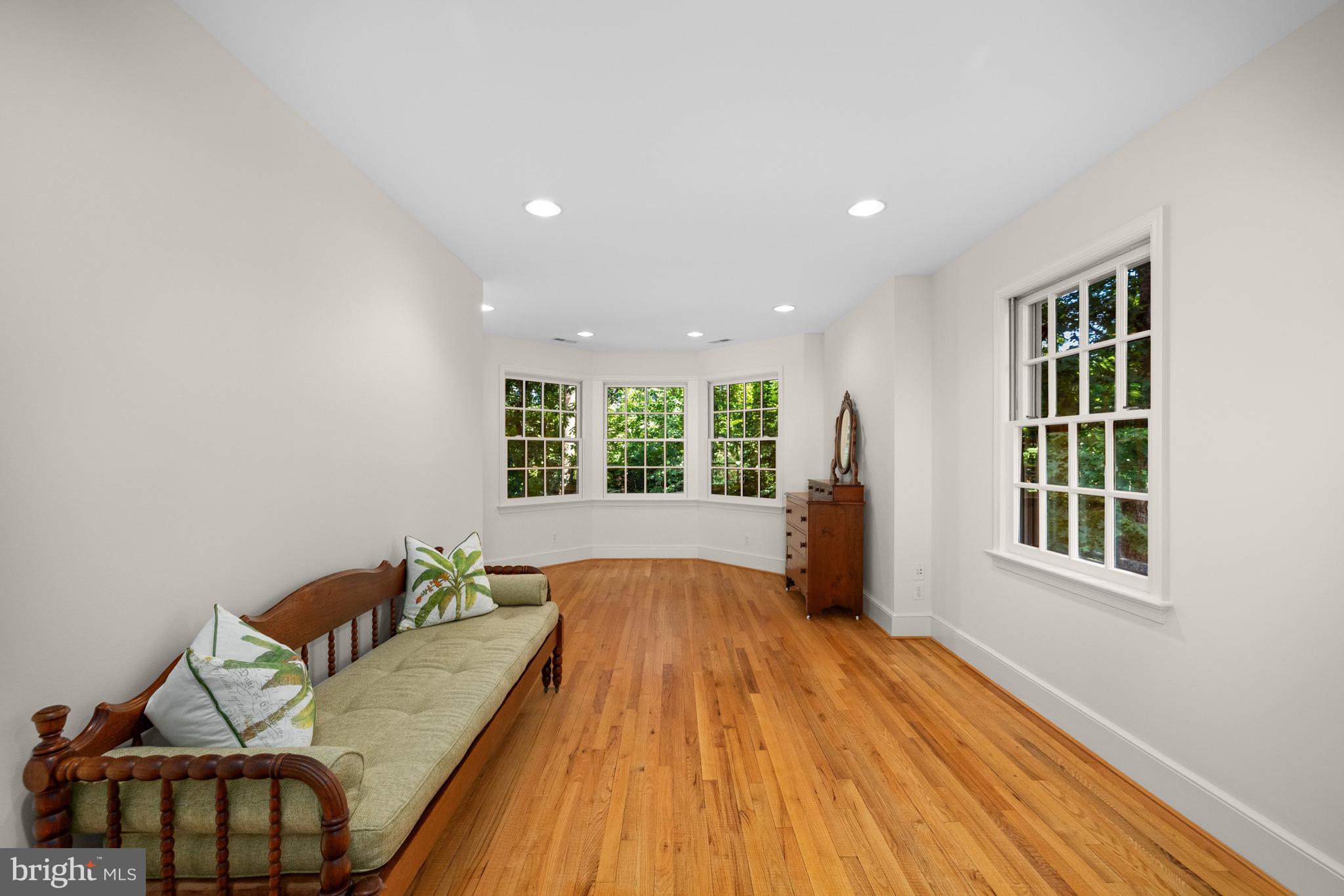 CLEVELAND PARK - Residential