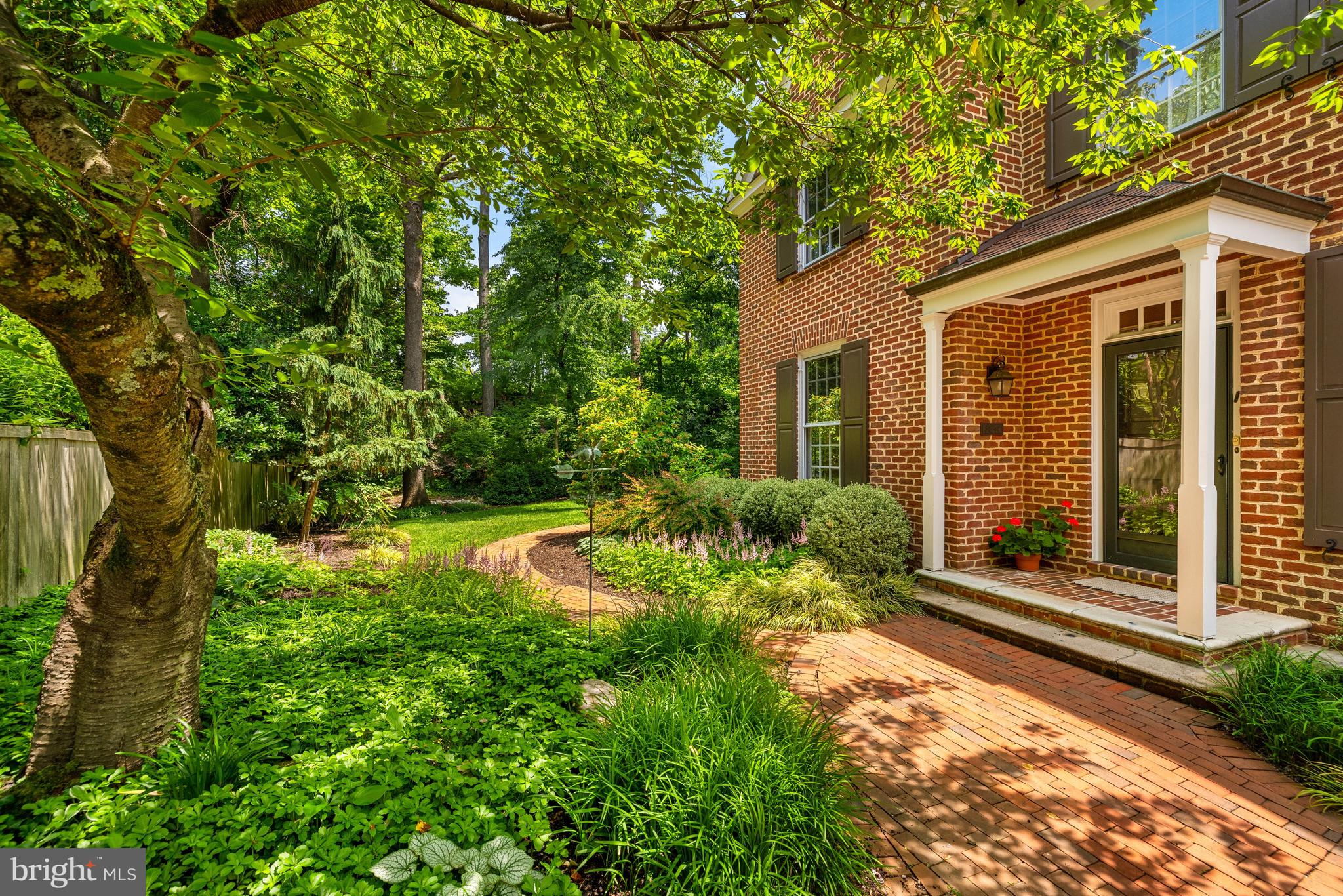 CLEVELAND PARK - Residential