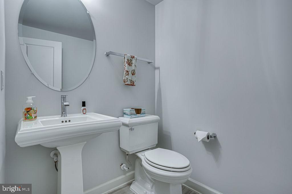 POTOMAC OVERLOOK CONDO - Residential
