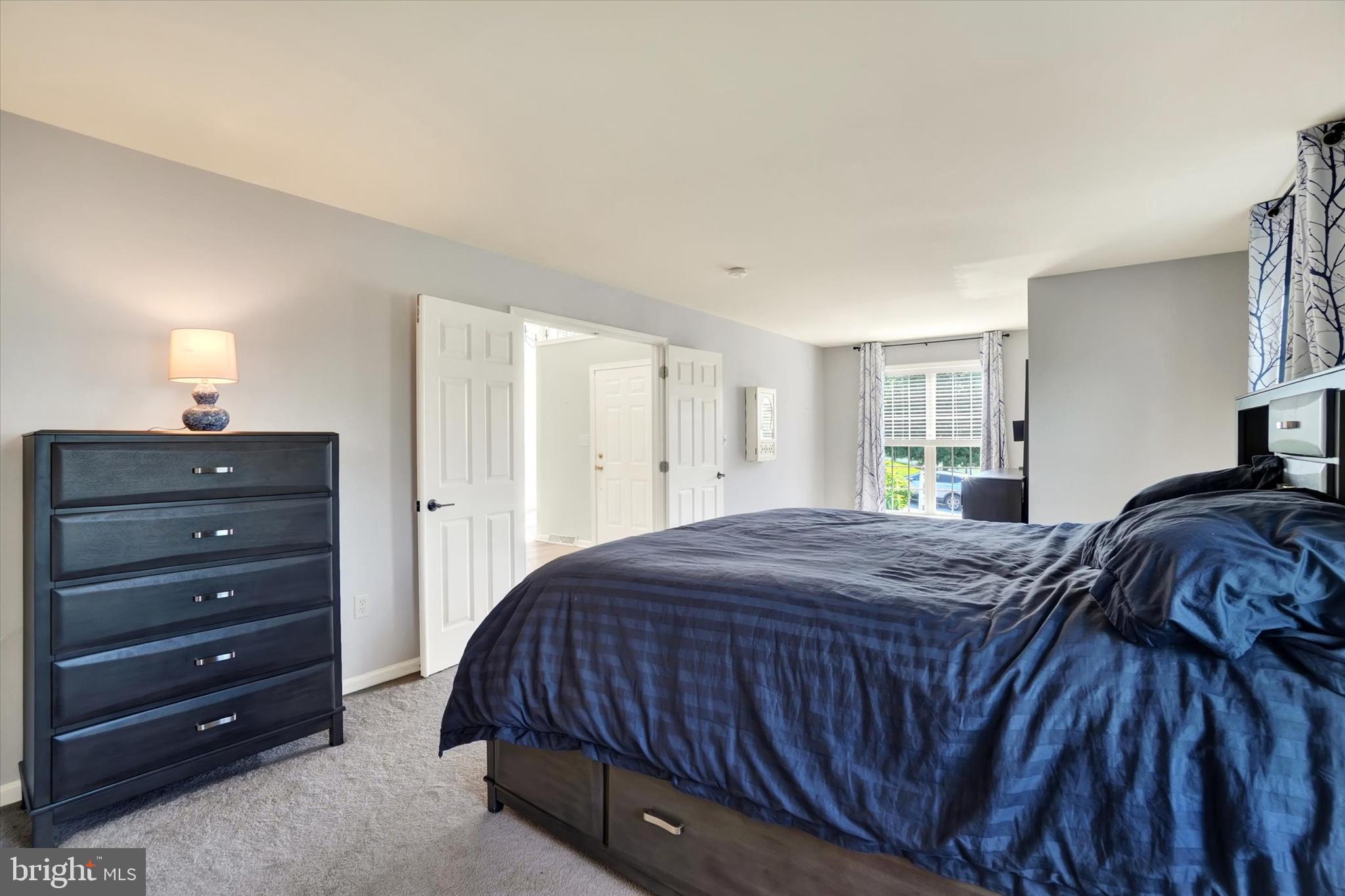 LOGAN GREENS - Residential