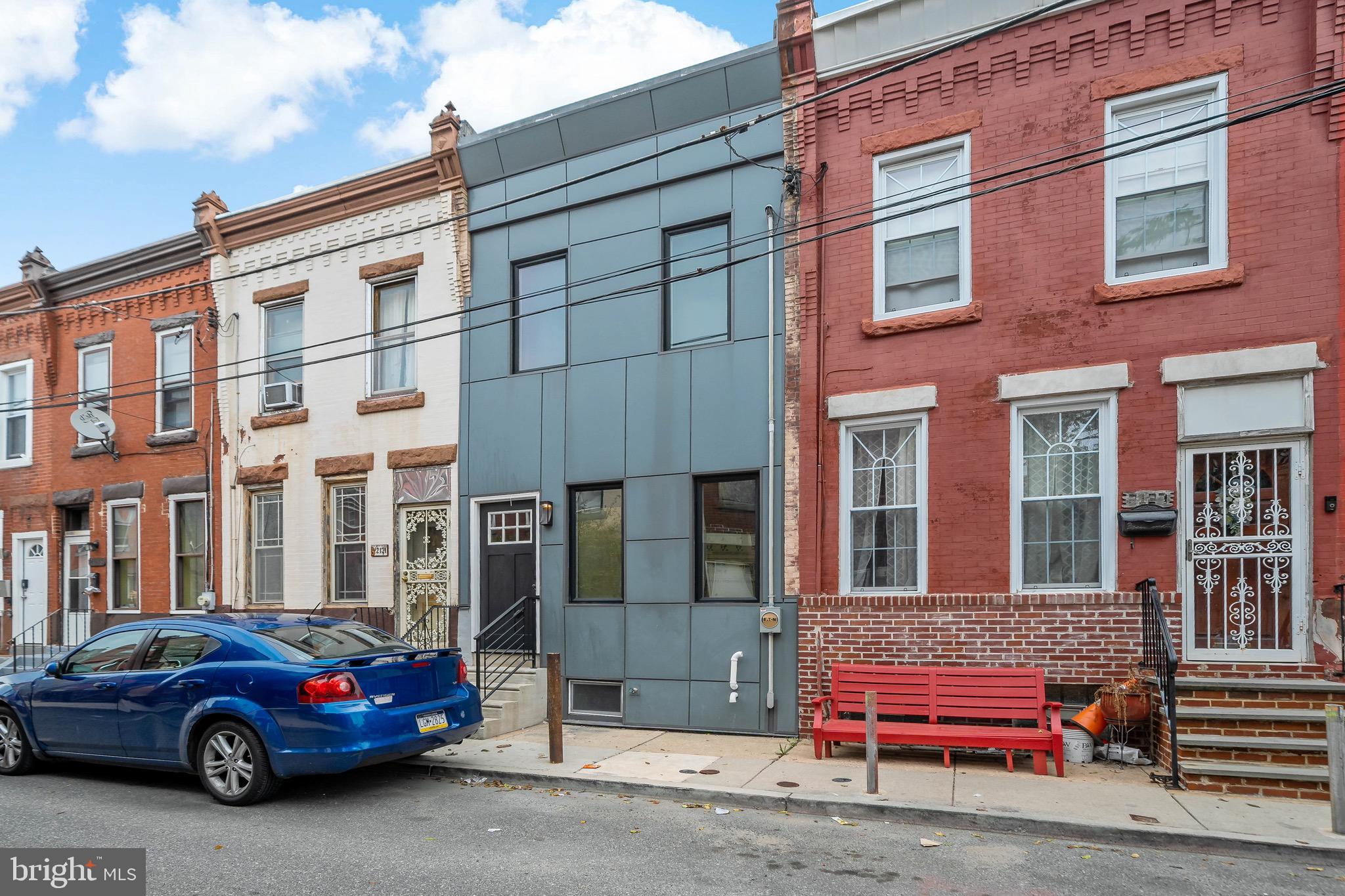 STRAWBERRY MANSION - Residential