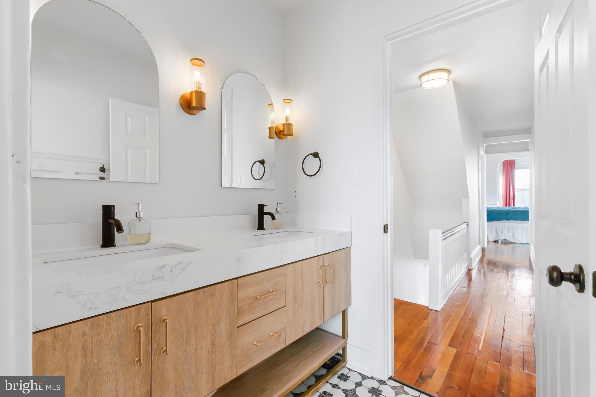 LANCASTER EAST END - Residential