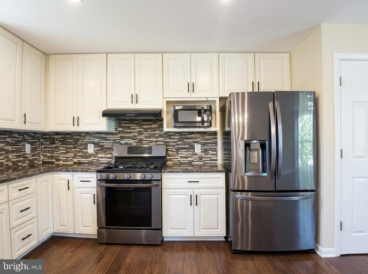 OAKHURST - Residential