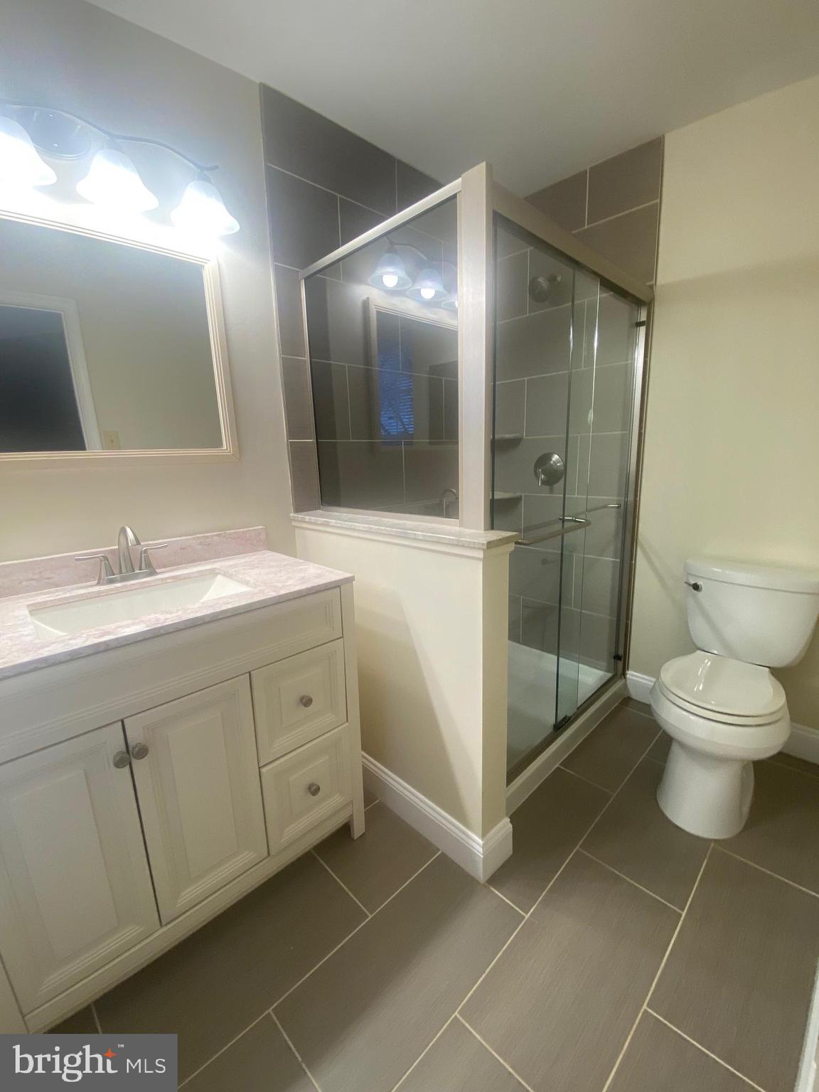 OXFORD CROSSING - Residential Lease