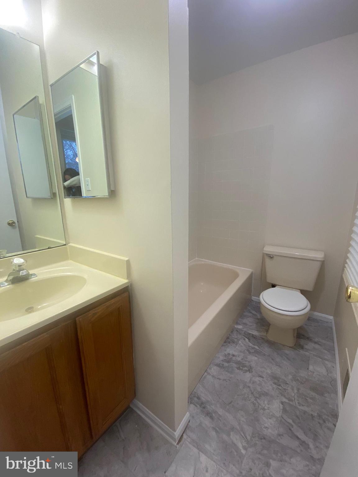 OXFORD CROSSING - Residential Lease