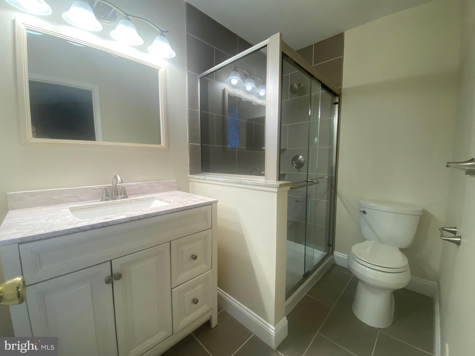 OXFORD CROSSING - Residential Lease