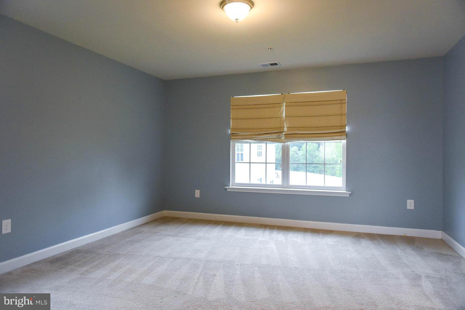 GREENBRIER - Residential Lease